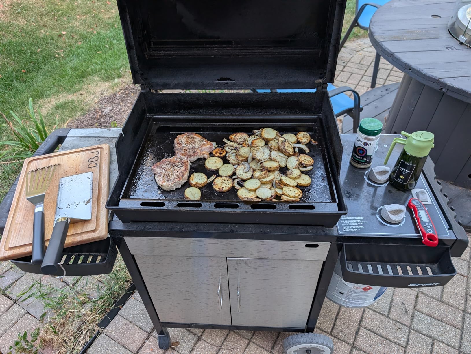 Weber Rust-Resistant Outdoor Griddle Insert, Full-Size - Pre-Seasoned Carbon Steel for Genesis/Summit customer photo 2