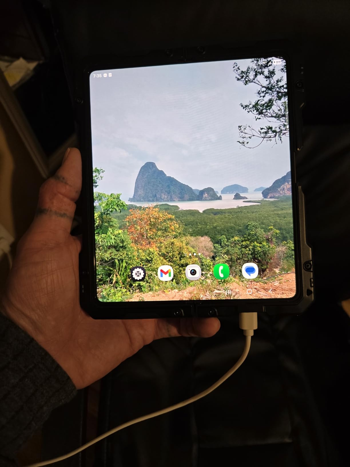 Samsung Galaxy Z Fold 4 Cell Phone, Factory Unlocked Android Smartphone, 256GB, Foldable Display, S Pen Compatible, US Version, Gray Green (Renewed) customer photo 1