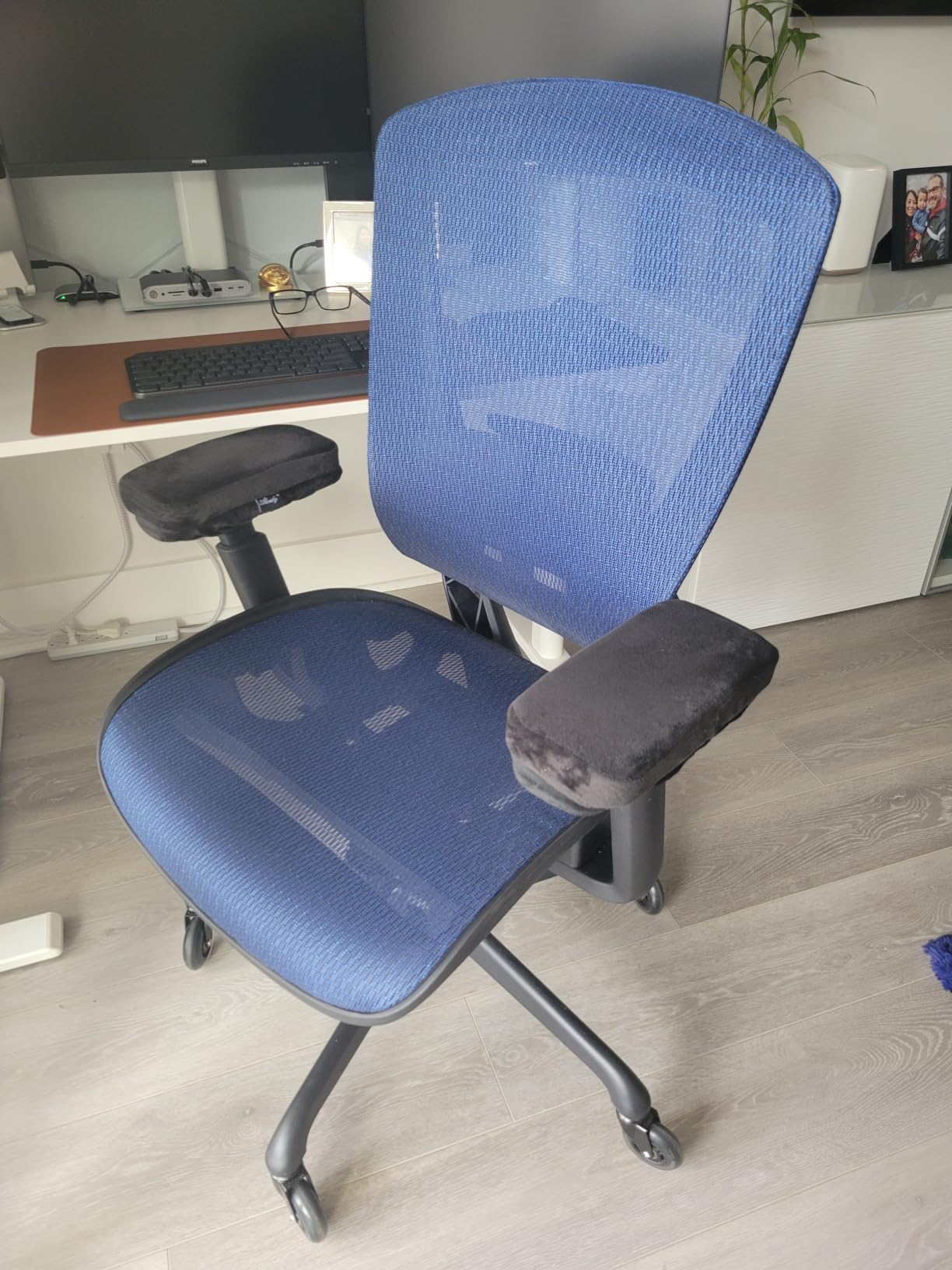ELABEST Mesh Office Chair - Ergonomic Computer Desk Chair with Adjustable Lumbar Support & Armrests, Tilt Function, Comfort Wide Seat customer photo 2