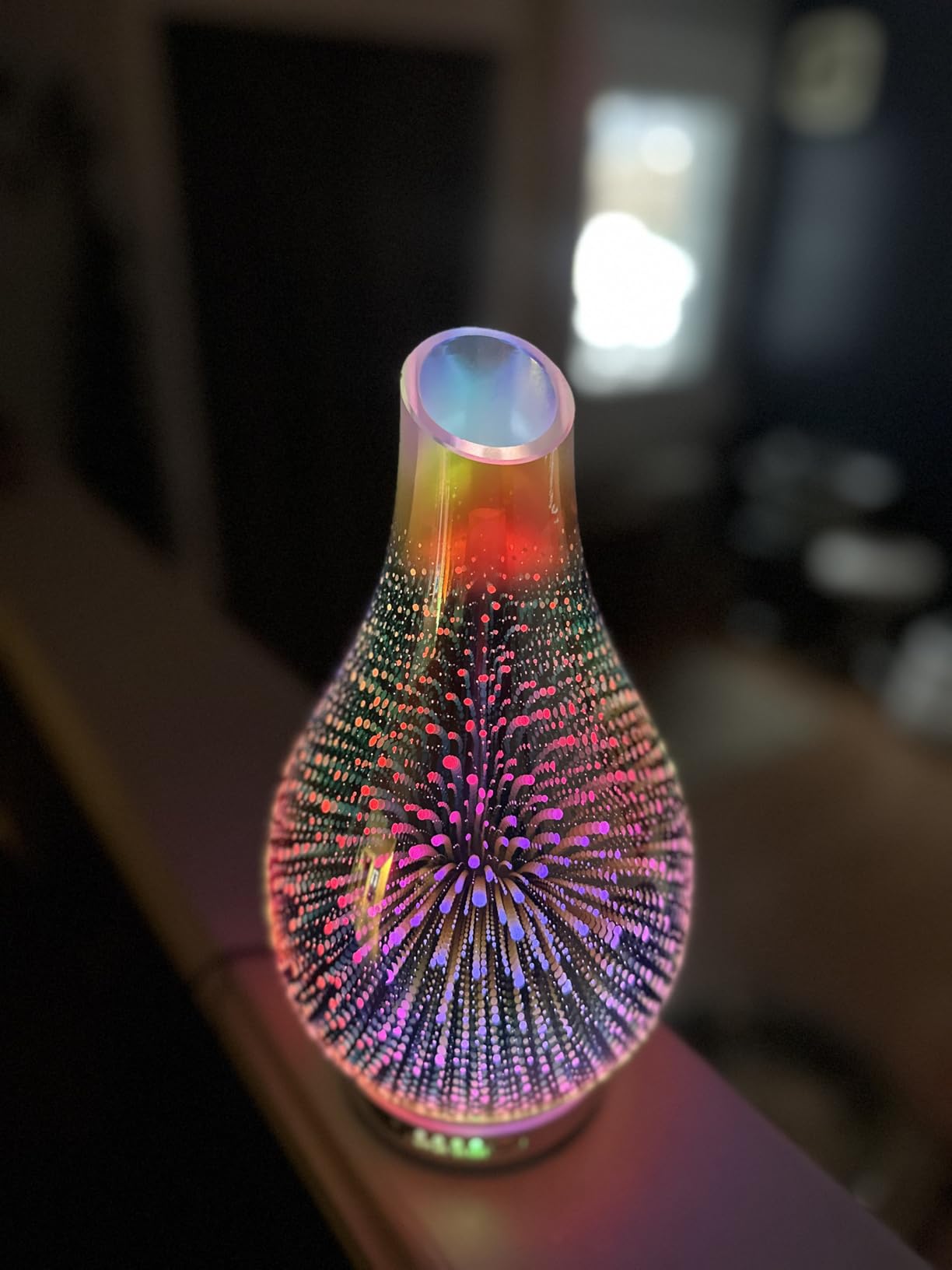 MAXWINER Essential Oil Diffuser Handmade Art Glass Aromatherapy Ultrasonic Humidifier with 7 Colors Lights Changing, Waterless Auto Shut-Off, Time Setting for Home, Office, Room 120ml (Diamond) customer photo 1
