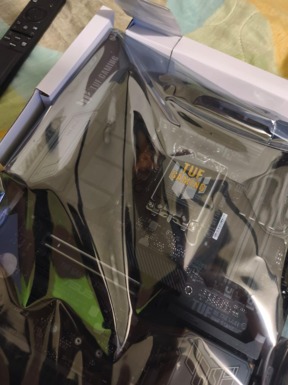ASUS TUF Gaming Z790-Plus WiFi LGA 1700 (Intel 14th, 12th & 13th Gen) ATX Gaming Motherboard (PCIe 5.0, DDR5, 4xM.2 Slots, 16+1 DrMOS, WiFi 6, 2.5Gb LAN, Thunderbolt 4, Aura RGB) customer photo 1
