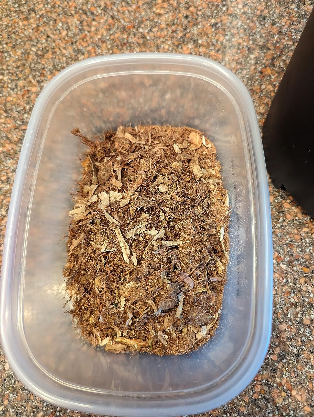 Airthereal Revive Electric Kitchen Composter, SHARKSDEN Tri-Blade, Turn Food Waste and Scraps into Dry Compost Fertilizer for Plants, R500 Gray customer photo 1