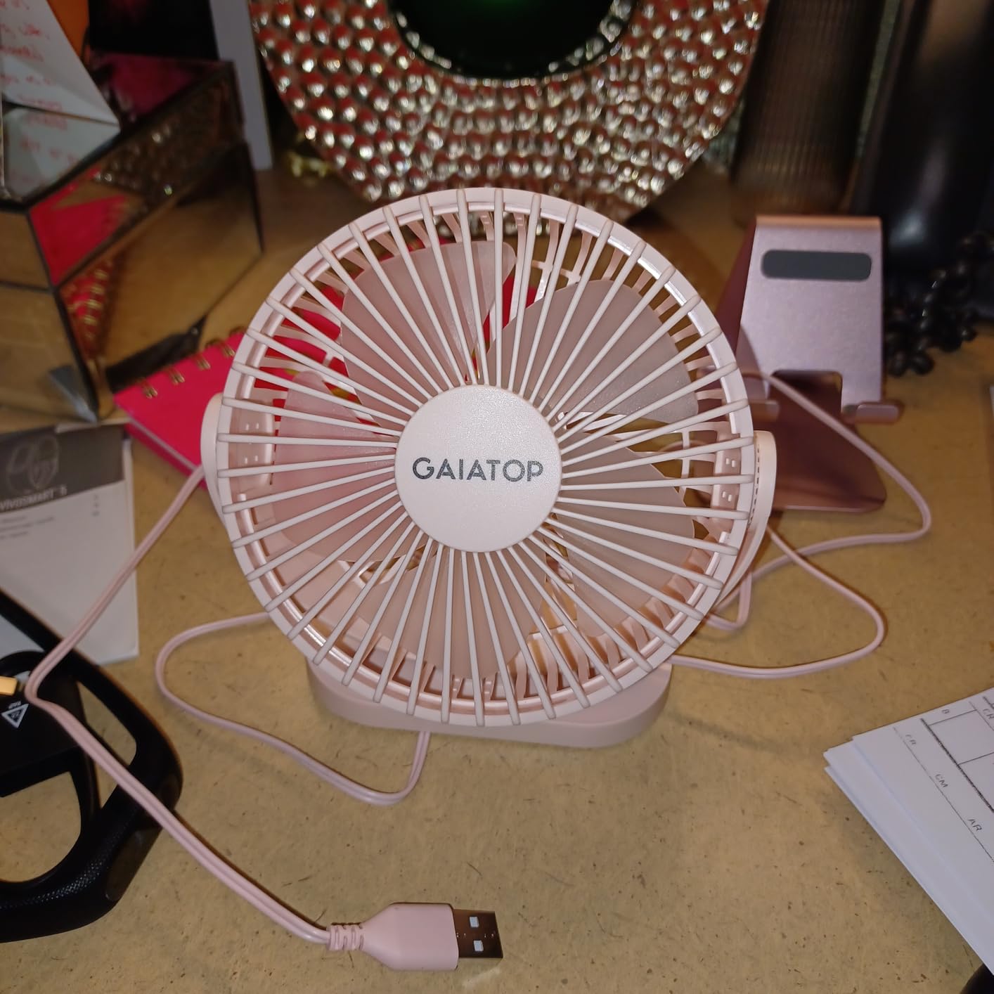 Gaiatop USB Desk Fan, 5.5 Inch Small Quiet Powerful 3 Speeds 90° Rotate, Personal Mini Portable Desktop Table Fans, Cooling for Home Office Car Travel Indoor Outdoor Pink customer photo 2