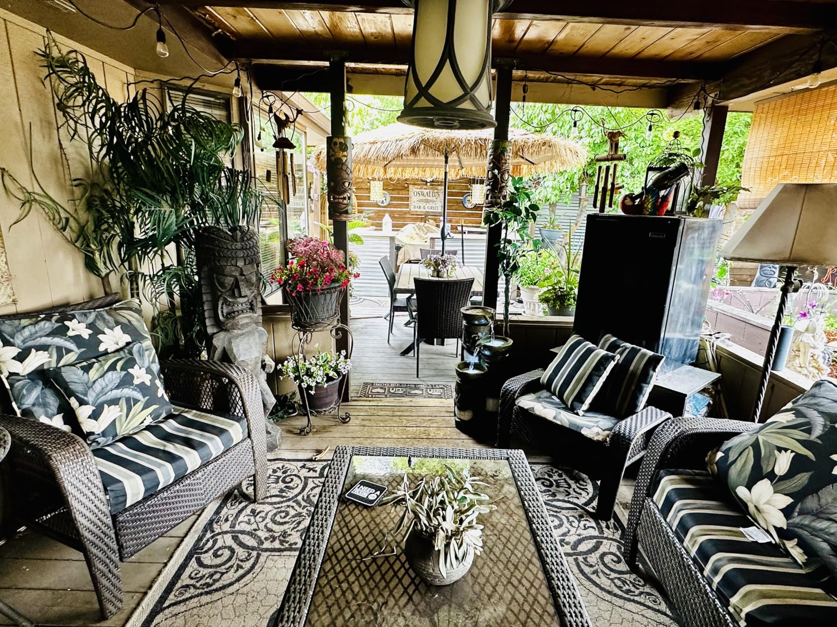 RELAX4LIFE 5-Piece Outdoor Bar Set, Wicker Rattan Bar Height Patio Set w/4 Cushion Bar Stools & Table with Hidden Storage, 5PCS Outdoor High Top Table and Chairs Set for Backyard Poolside (Navy Blue) customer photo 2