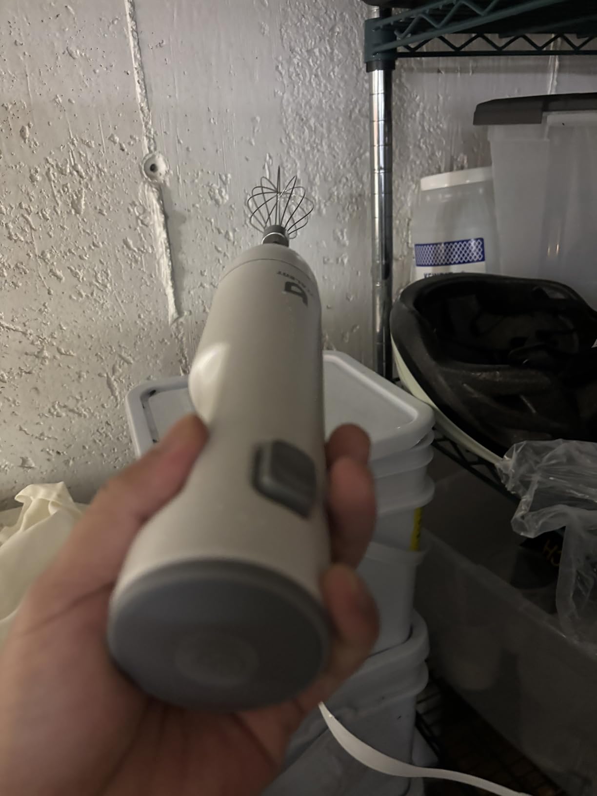 Cordless Hand Blender, UTALENT Variable Speed Immersion Blender handheld Rechargeable, with USB-C Charging Cable, Egg Whisk, for Smoothies, Milkshakes, Hummus and Soups - White customer photo 1