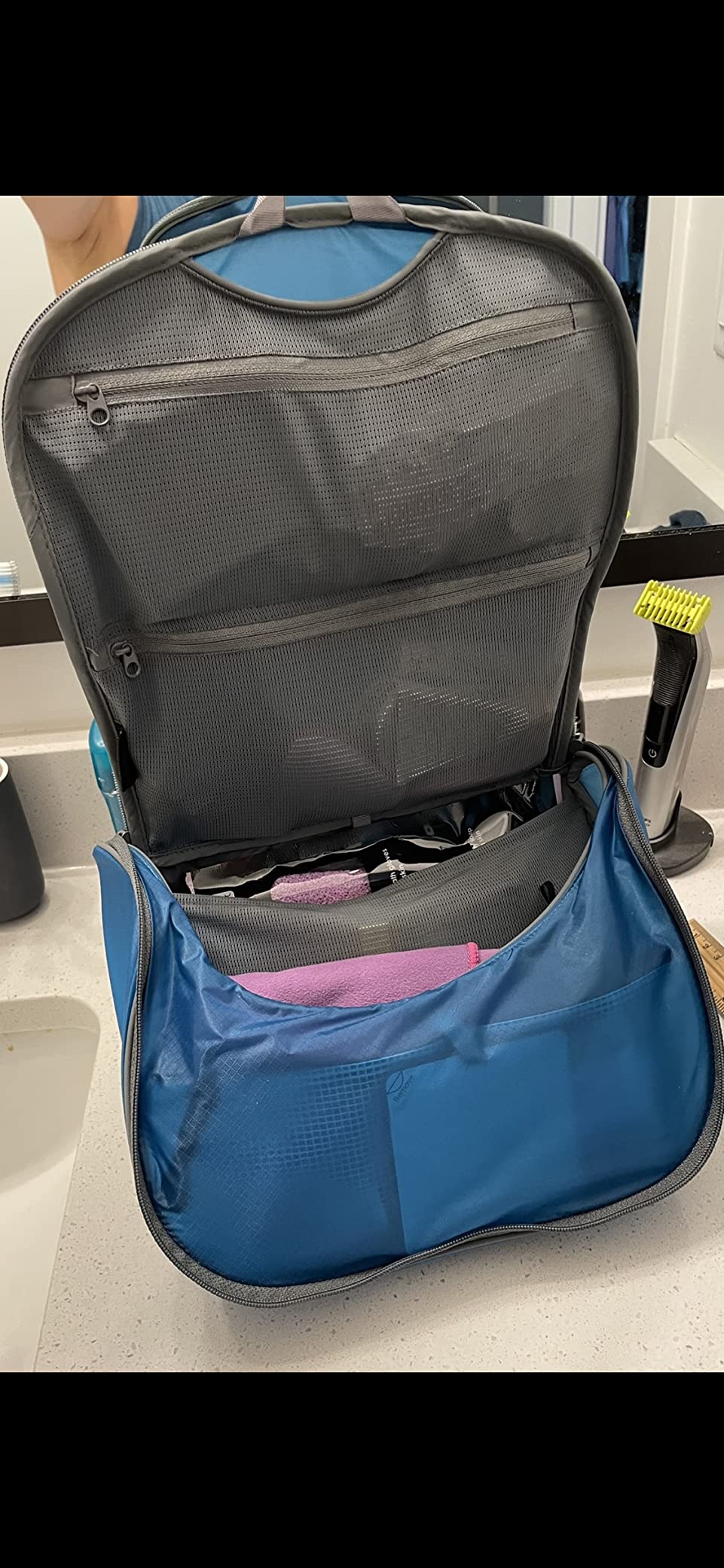 Sea to Summit Large Hanging Toiletry Bag - Travel Organizer for Men and Women, Atoll Blue customer photo 1