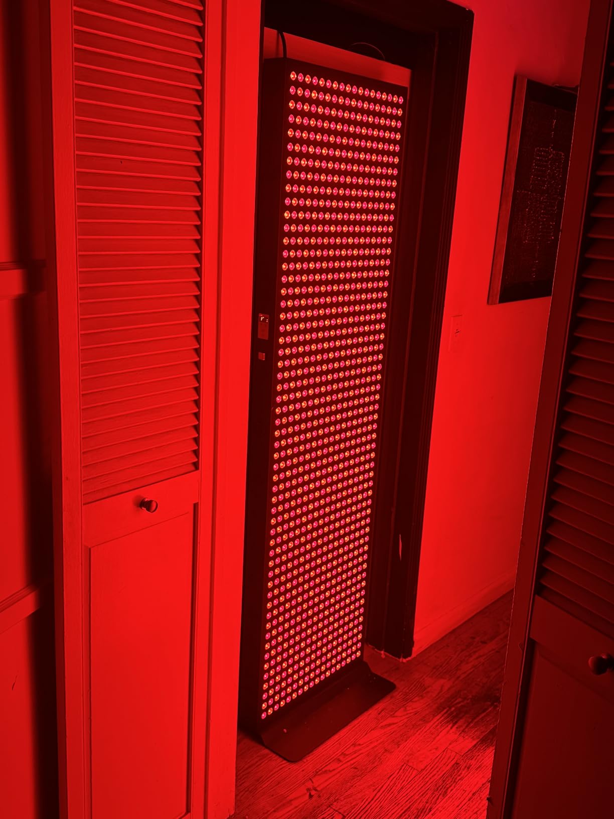 Red Light Therapy Device for Full Body, 630nm, 660nm, 810nm & 850nm, Near Infrared Dual-Chip Clinical Grade LED Panel for Smooth Skin, Weight & Pain Management and Overall Wellness (3000-Watt 600-LED) customer photo 2