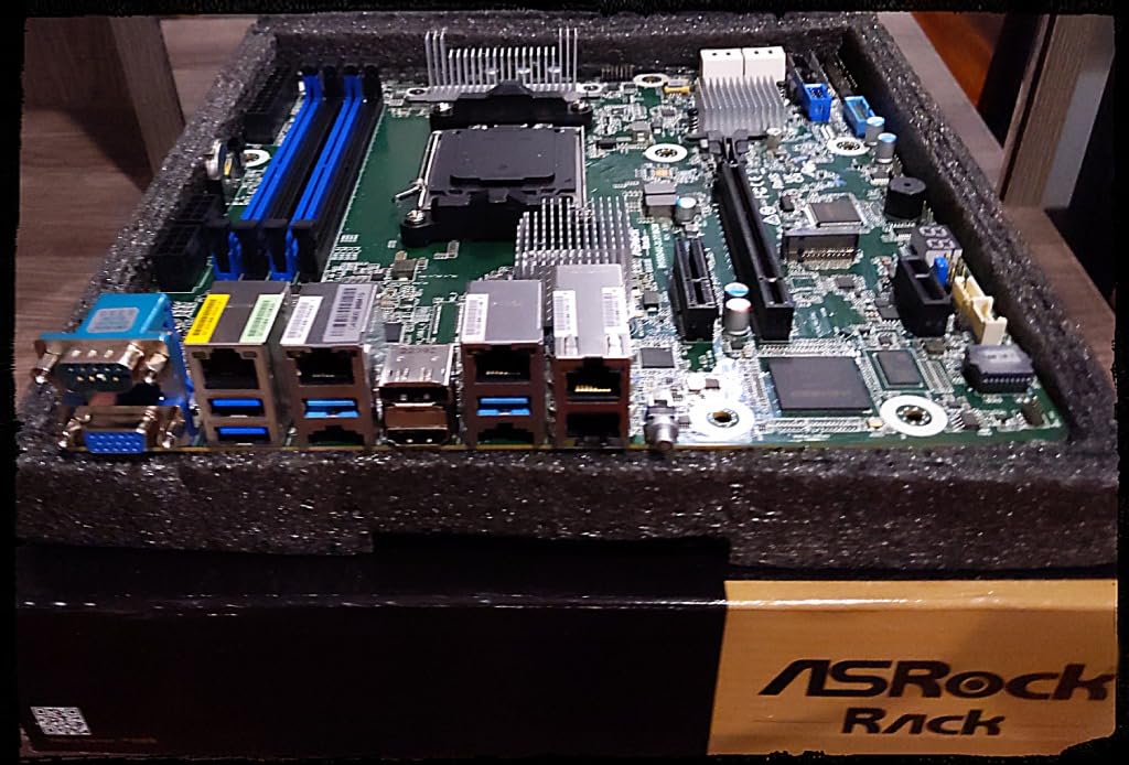 ASRock Rack B650D4U-2L2T/BCM Micro-ATX Server Motherboard Single Socket AMD Ryzen 7000 Series Processors (LGA 1718) B650E PCIe 5.0 Dual 10G LAN customer photo 1