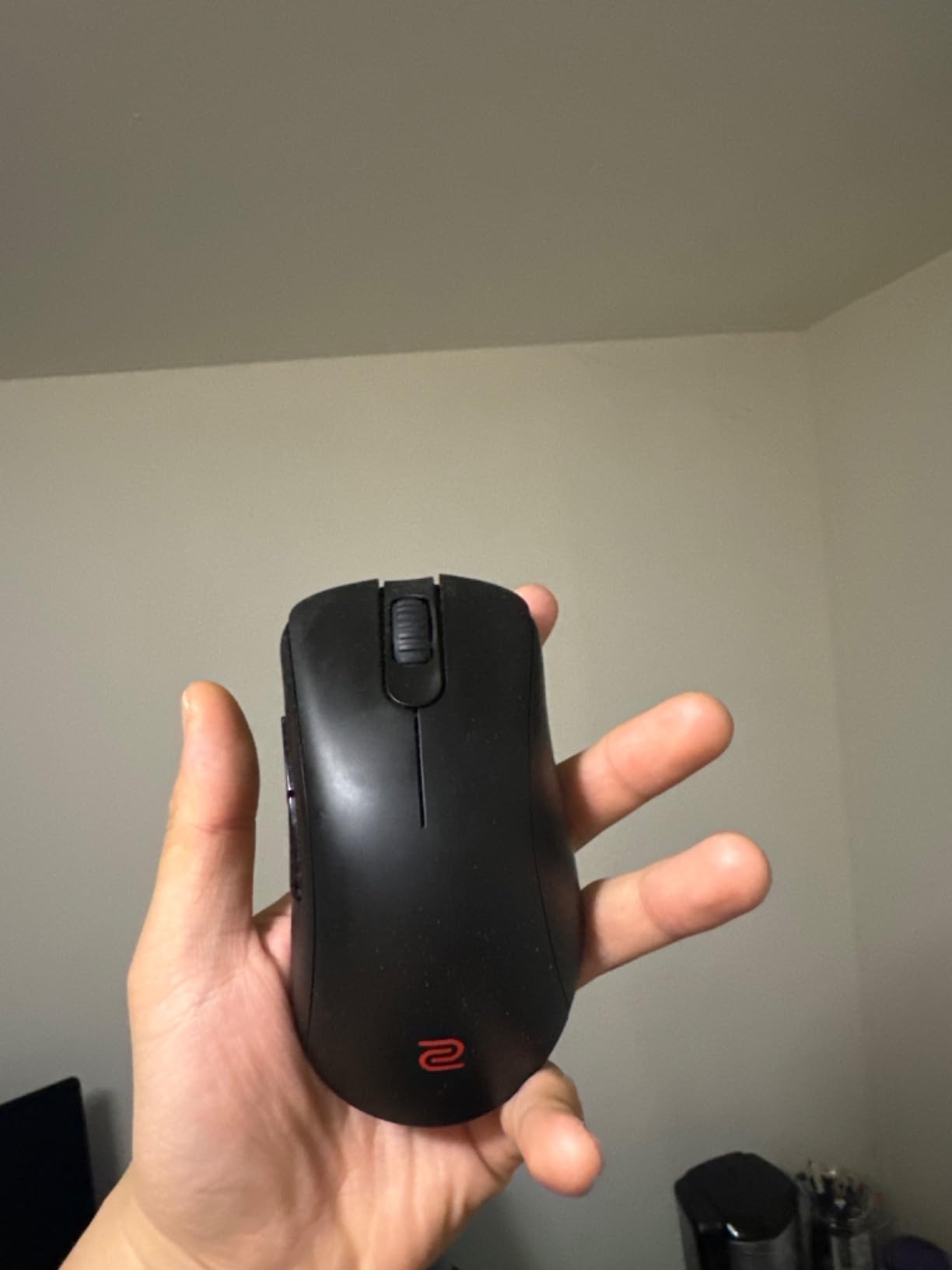 Zowie EC2-CW Wireless Ergonomic Gaming Mouse for Esports | Enhanced Receiver | 24-Step Scroll Wheel | Driverless | Matte Black Coating | Medium Size customer photo 1