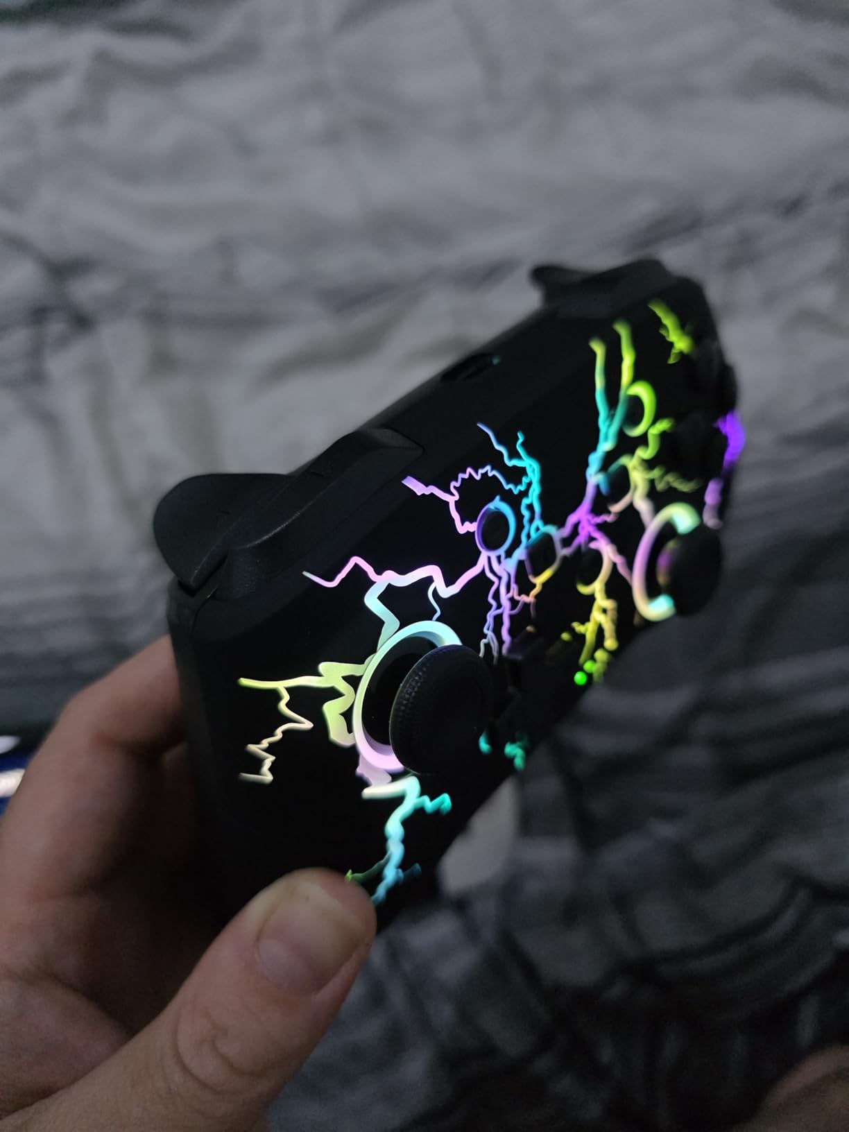 VOYEE Switch Controllers Compatible with Switch/Lite/OLED/PC Windows, Programmable RGB Lightning LED, Wireless Pro Controller with One Key Pairing/Wake Up/Turbo/Vibration customer photo 2