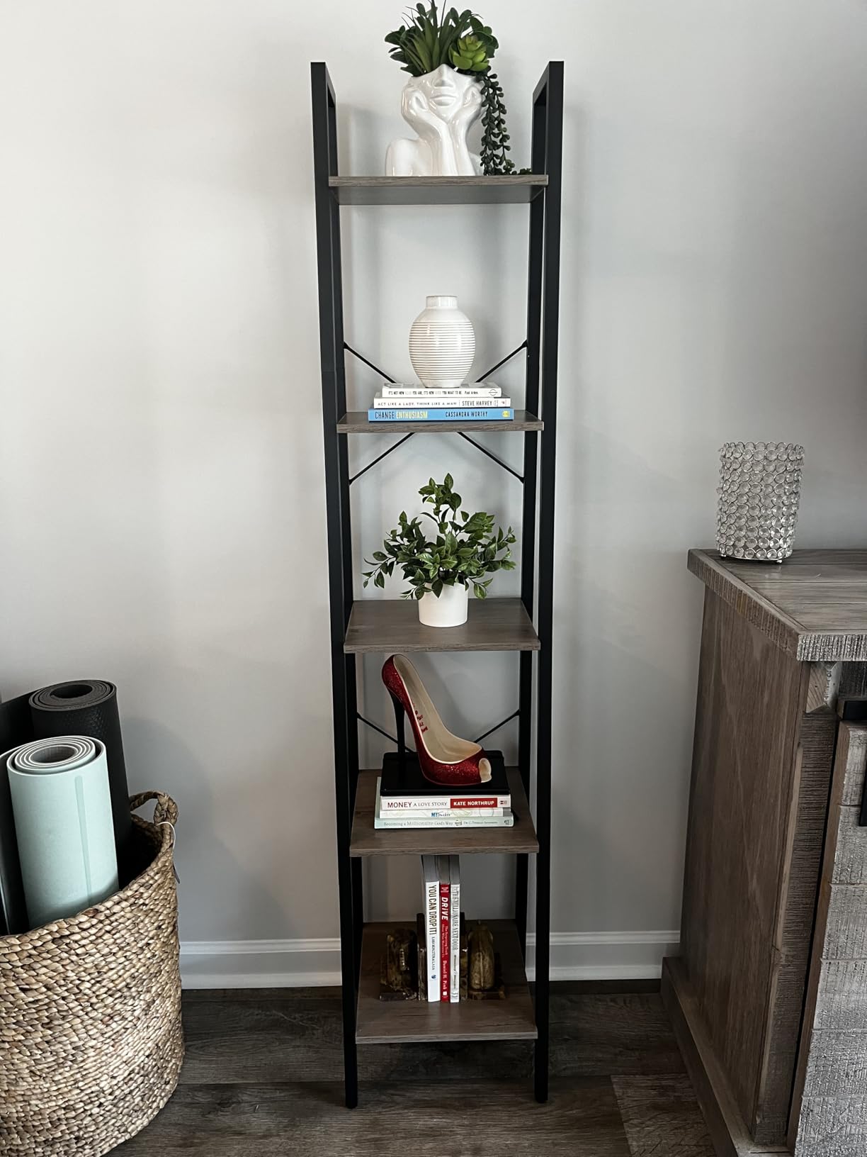 Hzuaneri Ladder Shelf, Bookshelf Bookcase, Freestanding Corner Storage Shelve with 2 Hooks for Home Office, Living Room, Kitchen, Bedroom, Industrial, 11.8