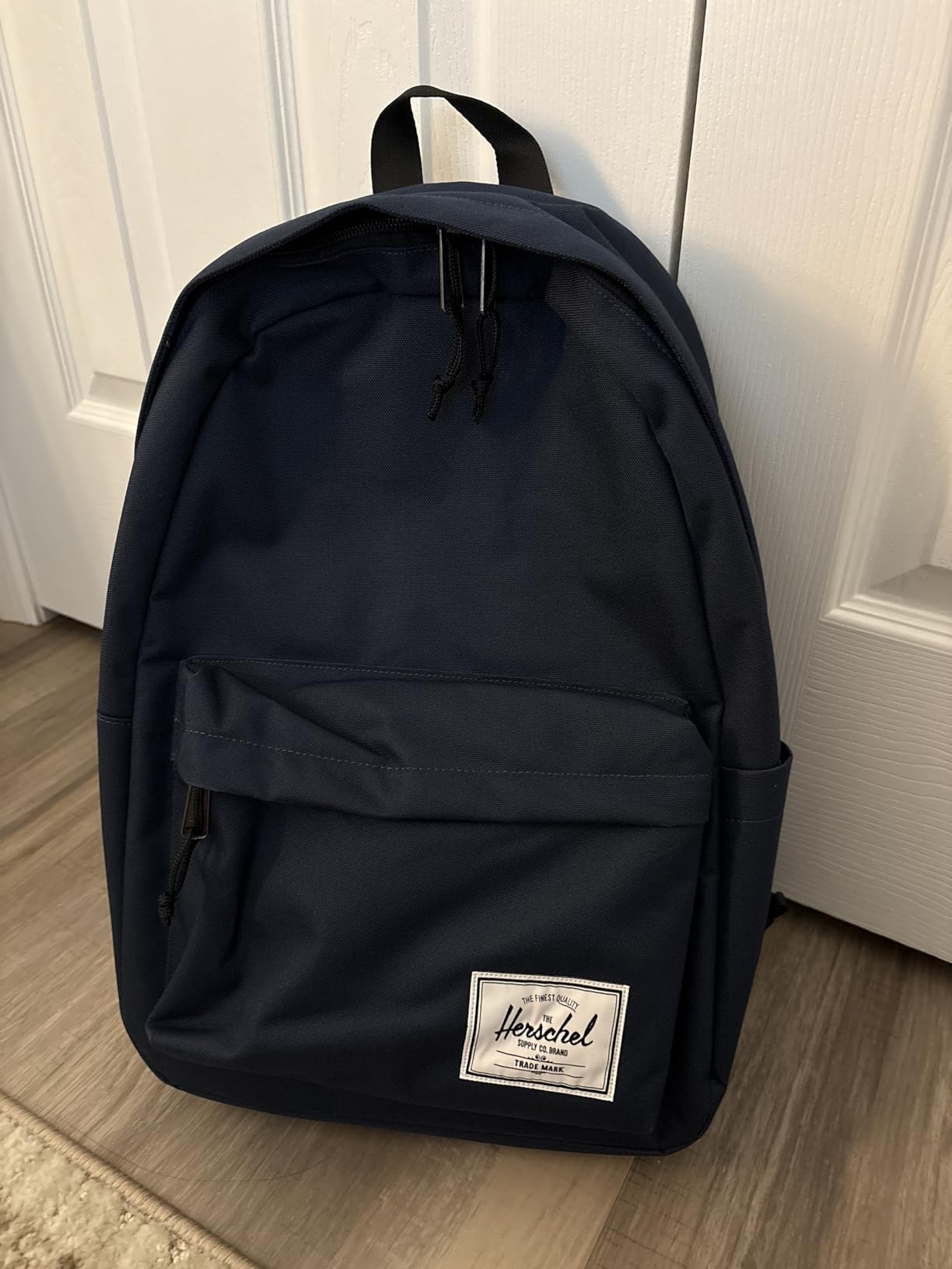 Herschel Unisex Adult Classic Backpack, Black, Mod XL - 25L customer photo 1