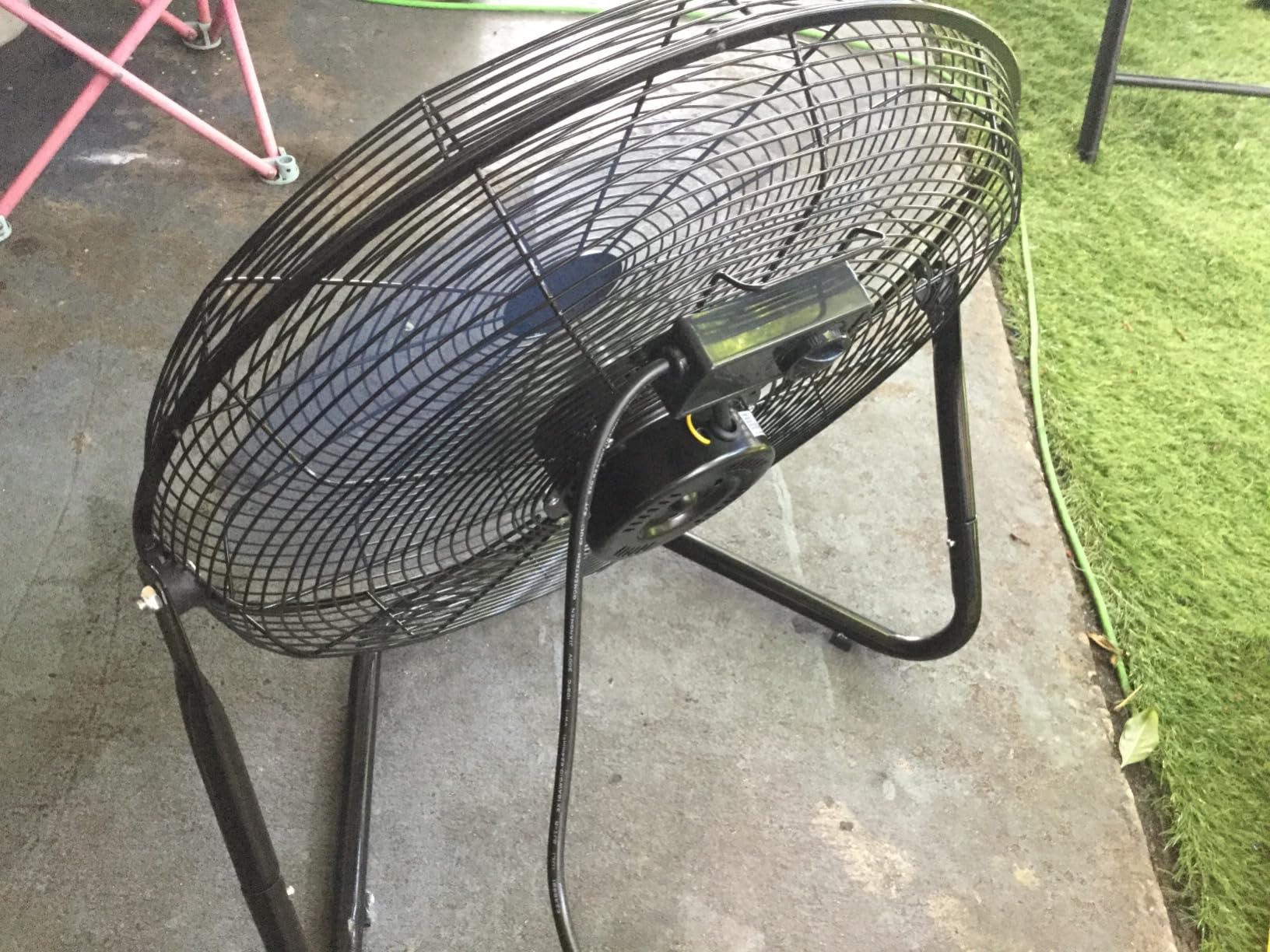 TEMPWARE 20 Inch High Velocity Industrial Floor Fan, 3-Speed Heavy Duty Metal Cradle Floor Fans with 360° Tilt for Warehouse, Workshop, Garage, Factory and Basement, Black & Blue customer photo 2