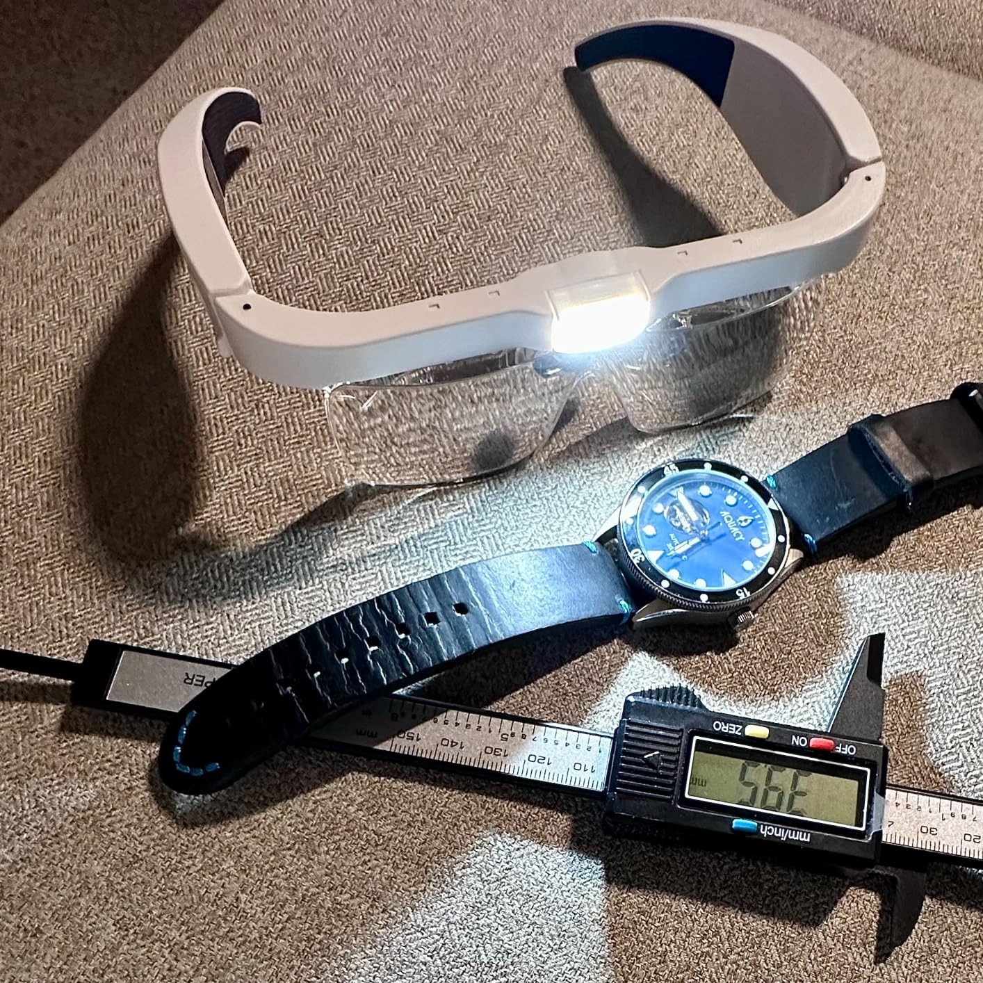 YOCTOSUN Magnifying Glass with Light, 0.75X-4.0X Magnifying Glasses, Head Magnifier Glasses with 3 LED Lights and 5 Lenses, Rechargeable Hands Free Headset Magnifier for Close Work Crafts Jewelry customer photo 2