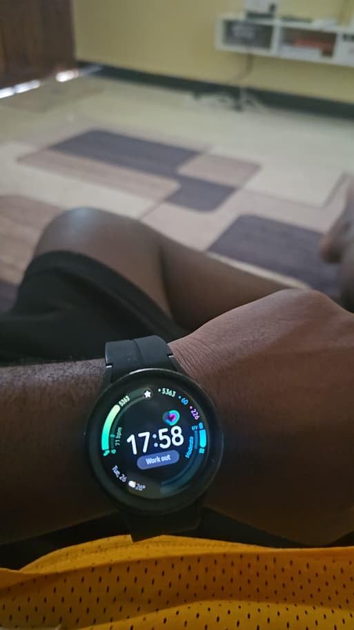 SAMSUNG Galaxy Watch 5 Pro 45mm Bluetooth Smartwatch w/Body, Health, Fitness and Sleep Tracker, Black (Renewed) customer photo 1