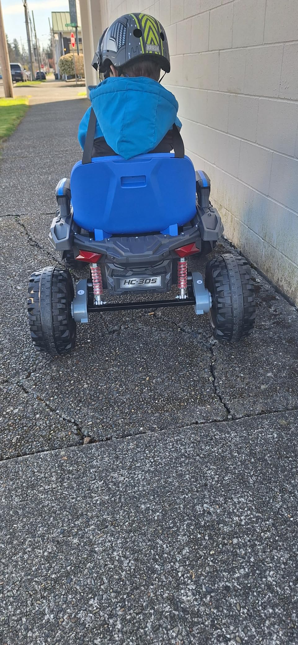 ANPABO 24V 4x4 Ride On Toys for Big Kids Aged 3-12 Green-4x200W Motors, 5MPH, Wide Adjustable Seat, Parent Remote, Metal Frame, Shock Absorber, for Off-Road Ride customer photo 1