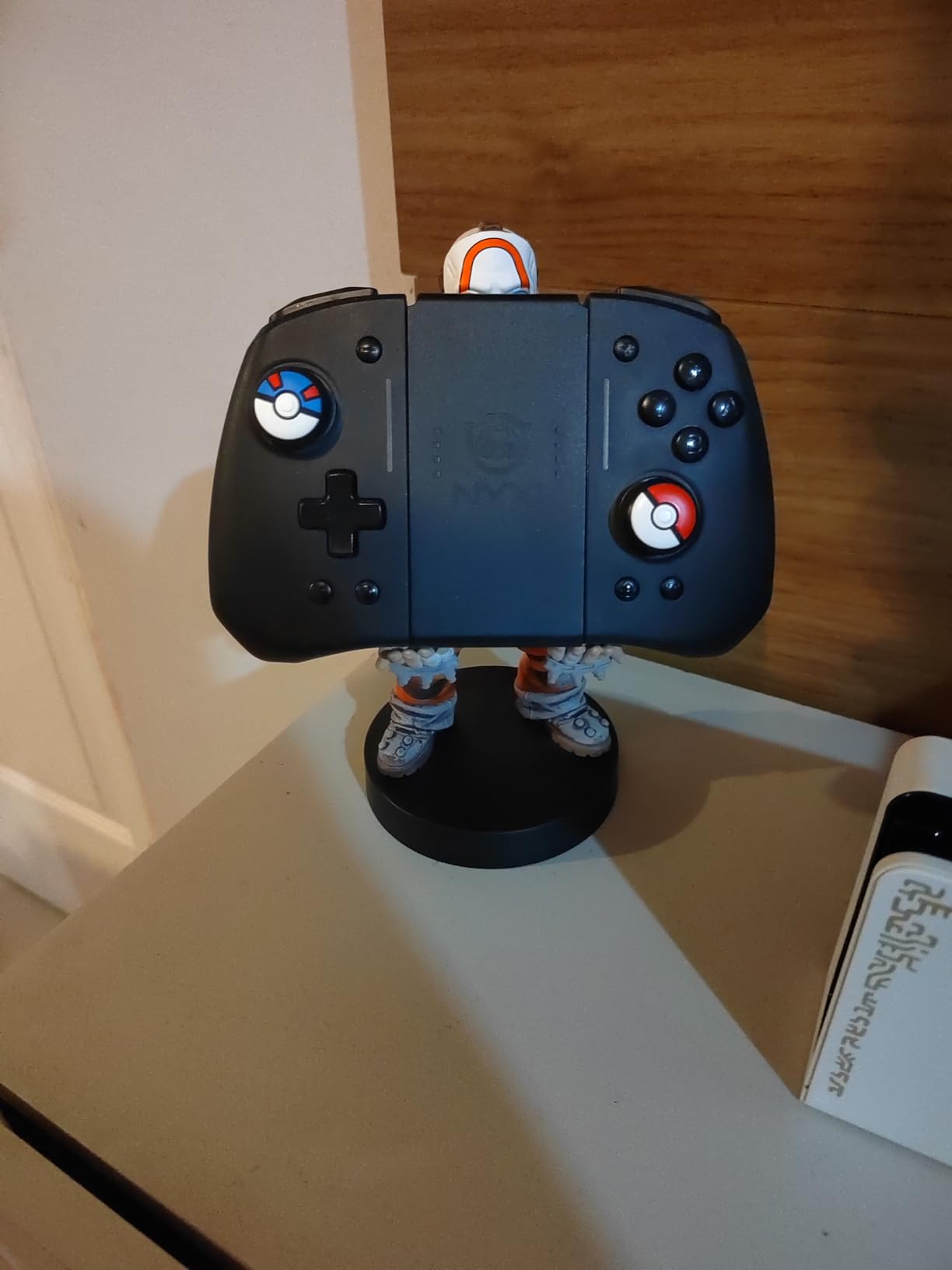 NYXI Hyperion Meteor Light Wireless Joy-pad with 8 Color LED for Switch/Switch OLED, Hyperion switch controller with RGB Lights, Programmable, 6-Axis Gyro, Turbo & Vibration customer photo 1