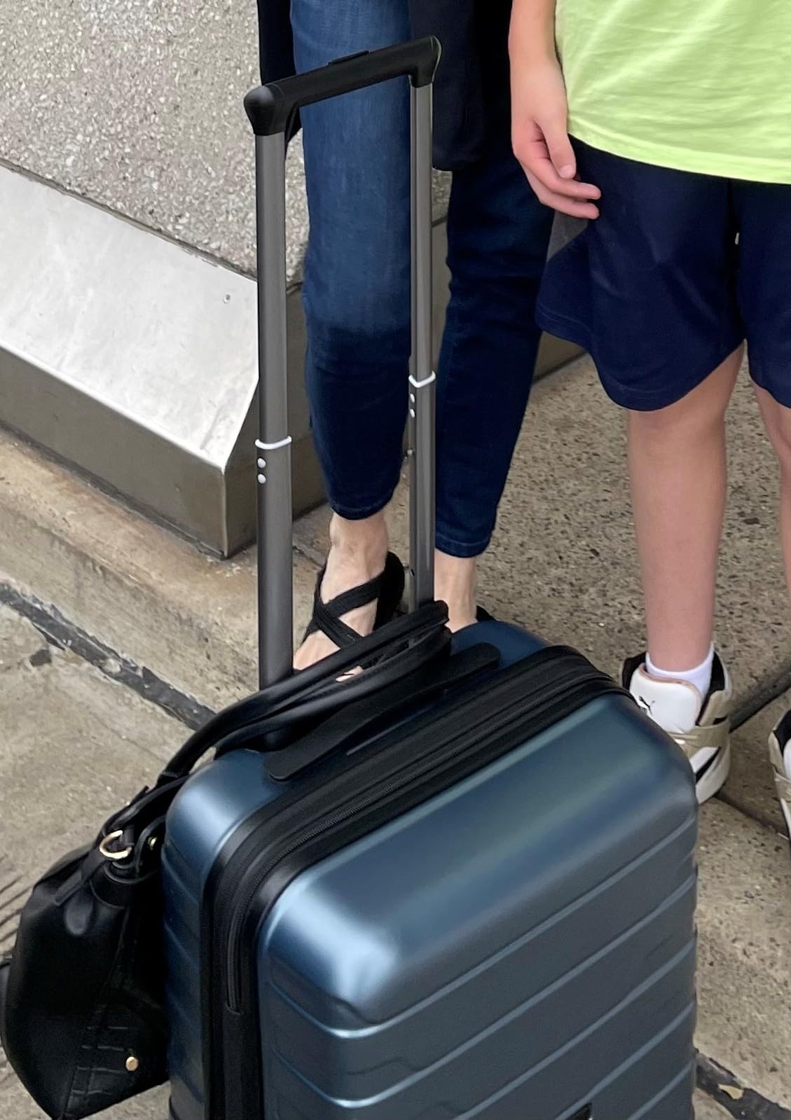 Carry On Luggage 19 L x14 W x9 H Airline Approved with Spinner Wheels, Lightweight 20 Inch Luggage with TSA Lock, Expandable Hard Shell customer photo 2
