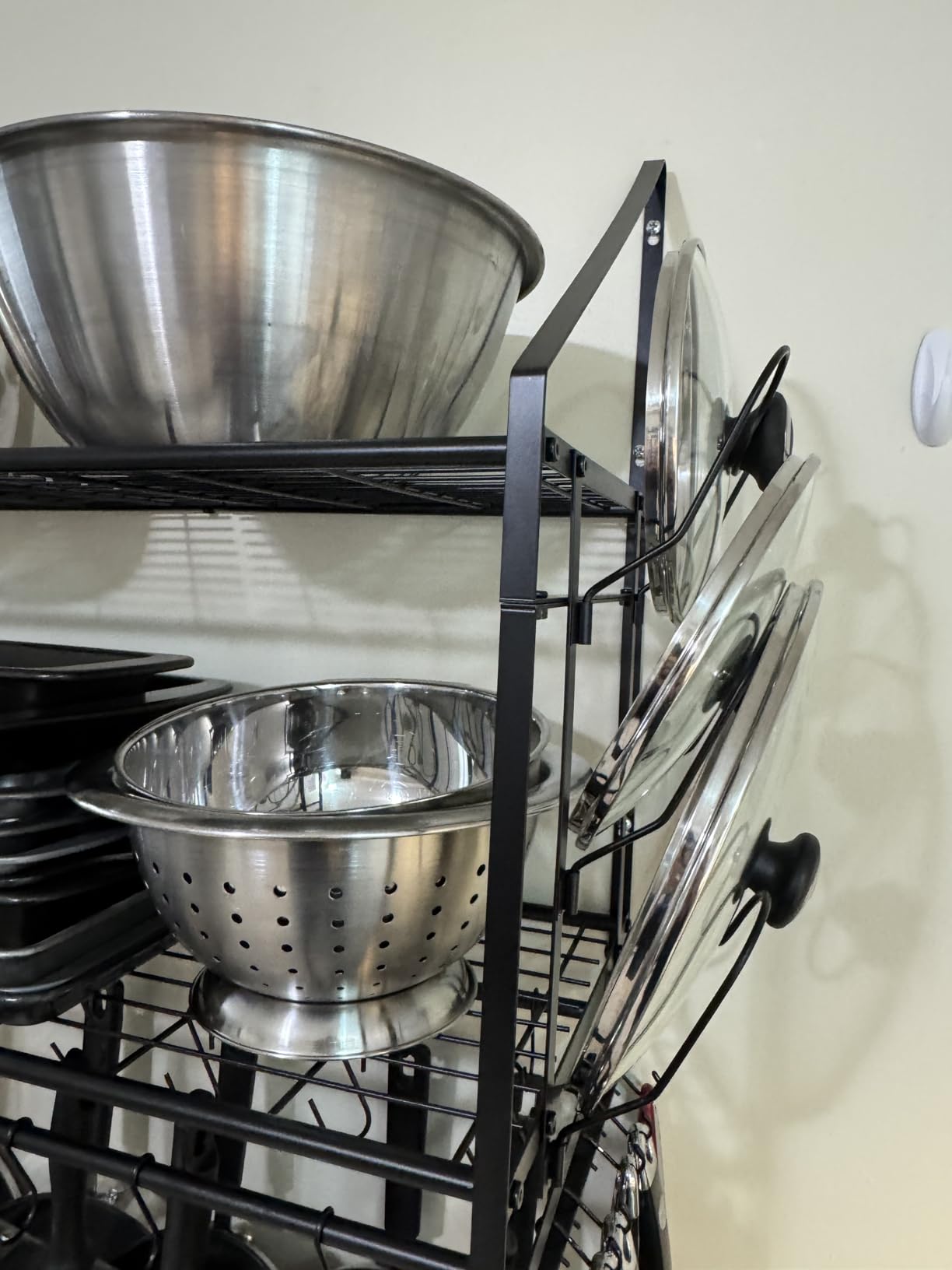 VyGrow 28 Inch Pot Rack Wall Mounted, 2 Tier Pots and Pans Organizer with 20 Hooks and 6 Pot Lid Holders, Heavy Duty Steel Pot and Pan Hanger for Kitchen Cookware Utensils Storage customer photo 2