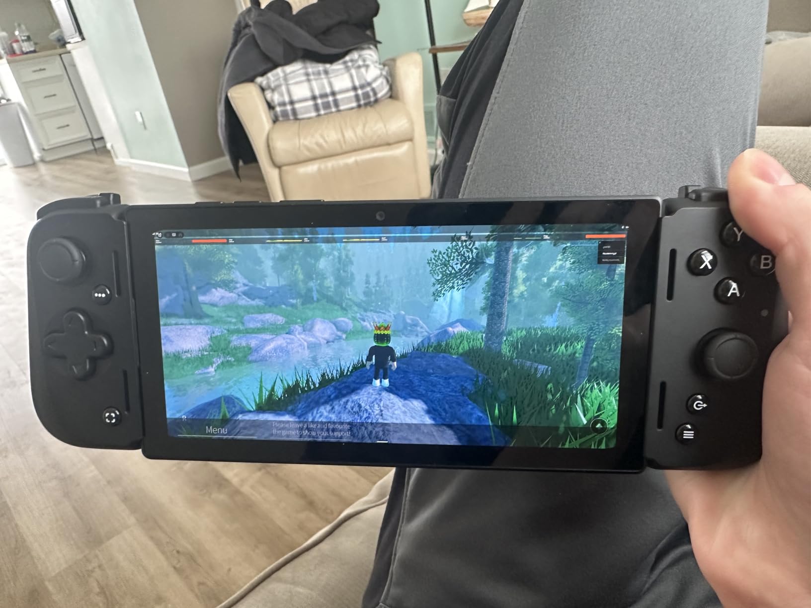 Razer Edge WiFi Gaming Tablet: Snapdragon G3X Gen 1 - Console-Class Control with HyperSense Haptics - 6.8