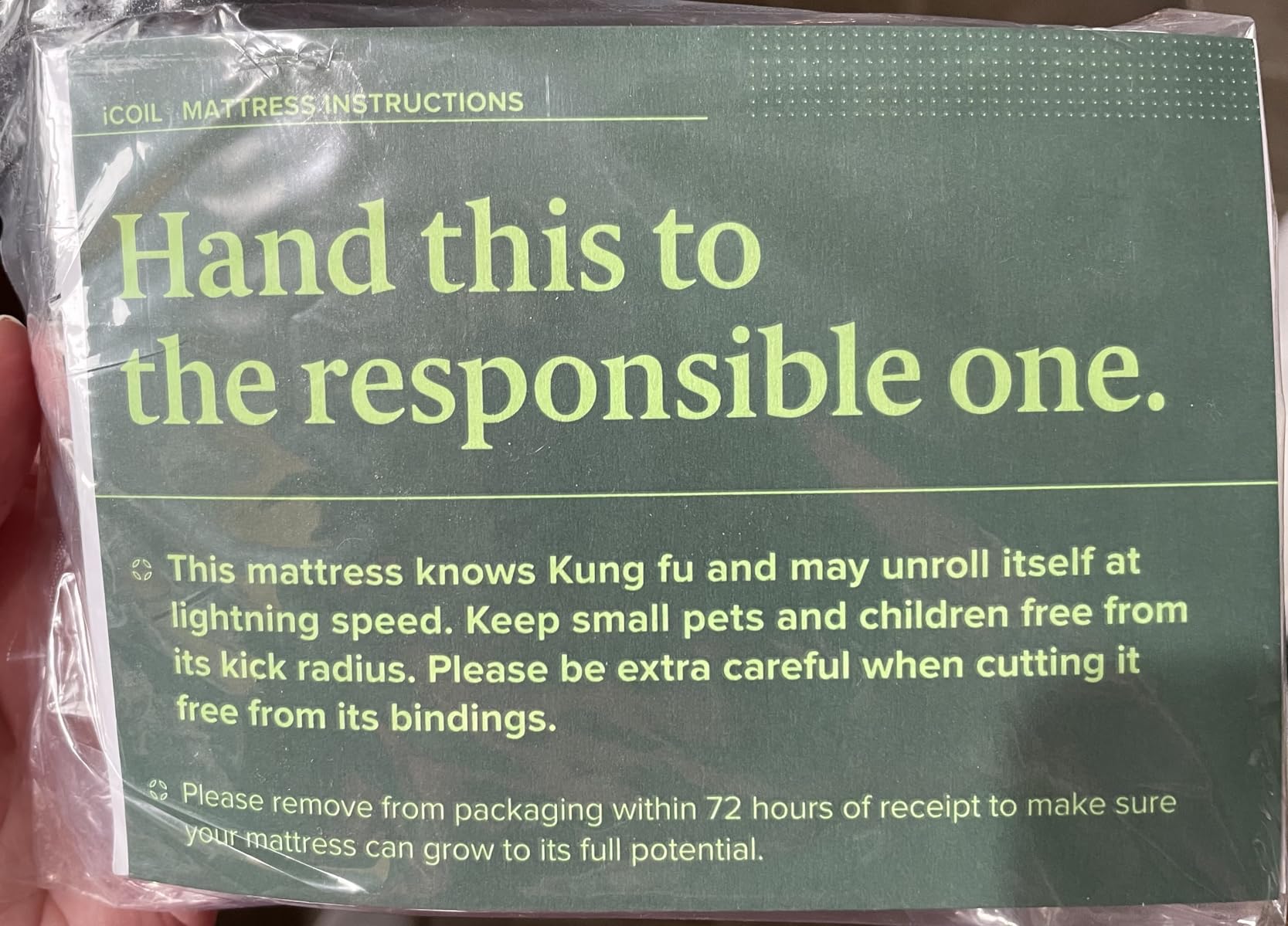 ZINUS 12 Inch True Support Hybrid Mattress [New Version], Queen, Fiberglass Free, Medium Feel, Motion Isolation, Certified Safe Foams & Fabric, Mattress in A Box customer photo 2