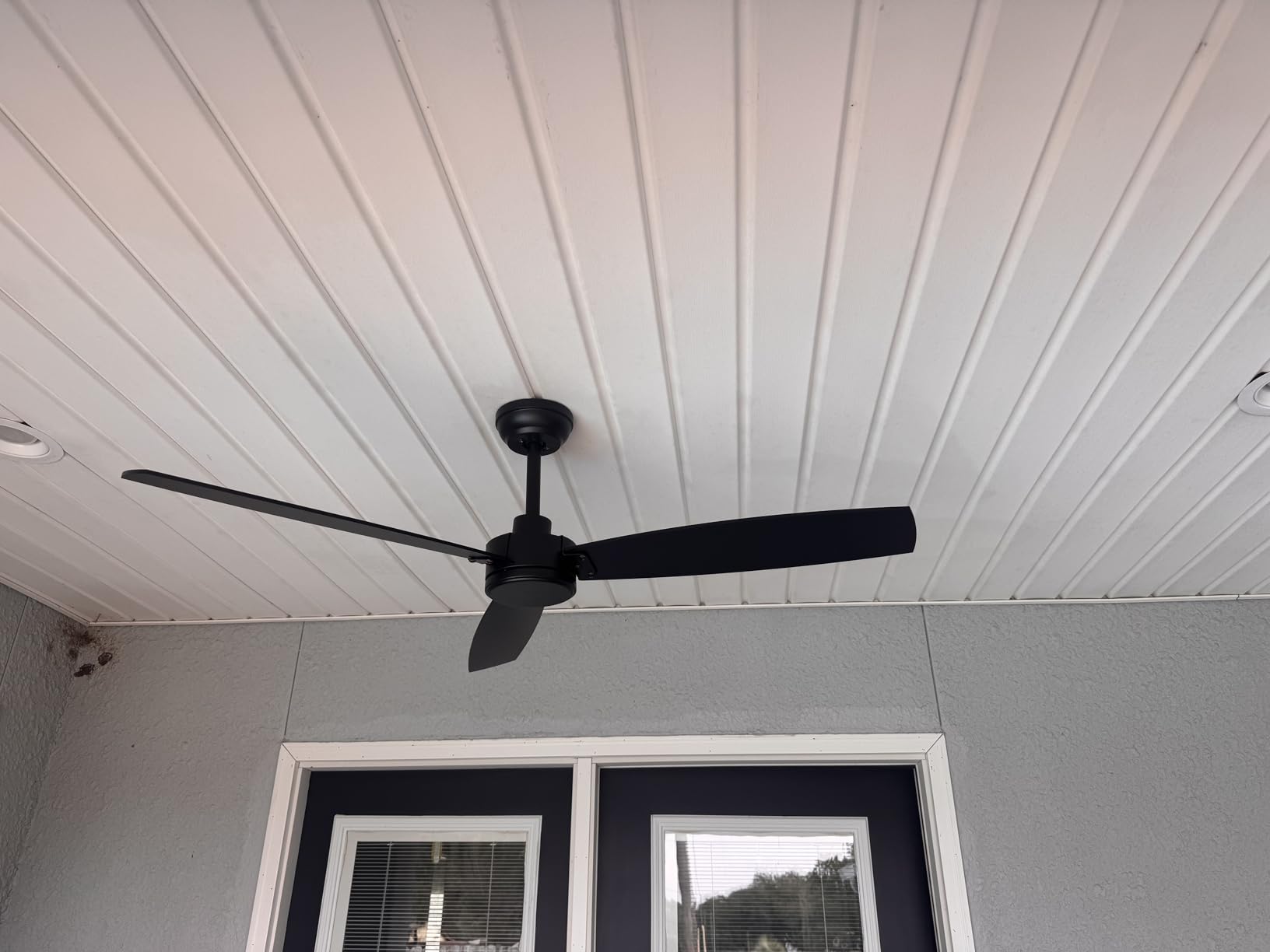 ZMISHIBO 2 Pack 52 Inch Outdoor Ceiling Fans with Remote, Black Ceiling Fan No light with Quiet Reversible DC Motor, 6 Speeds, 3 Blade Modern Ceiling Fans for Patio Living Room Bedroom Indoor customer photo 1