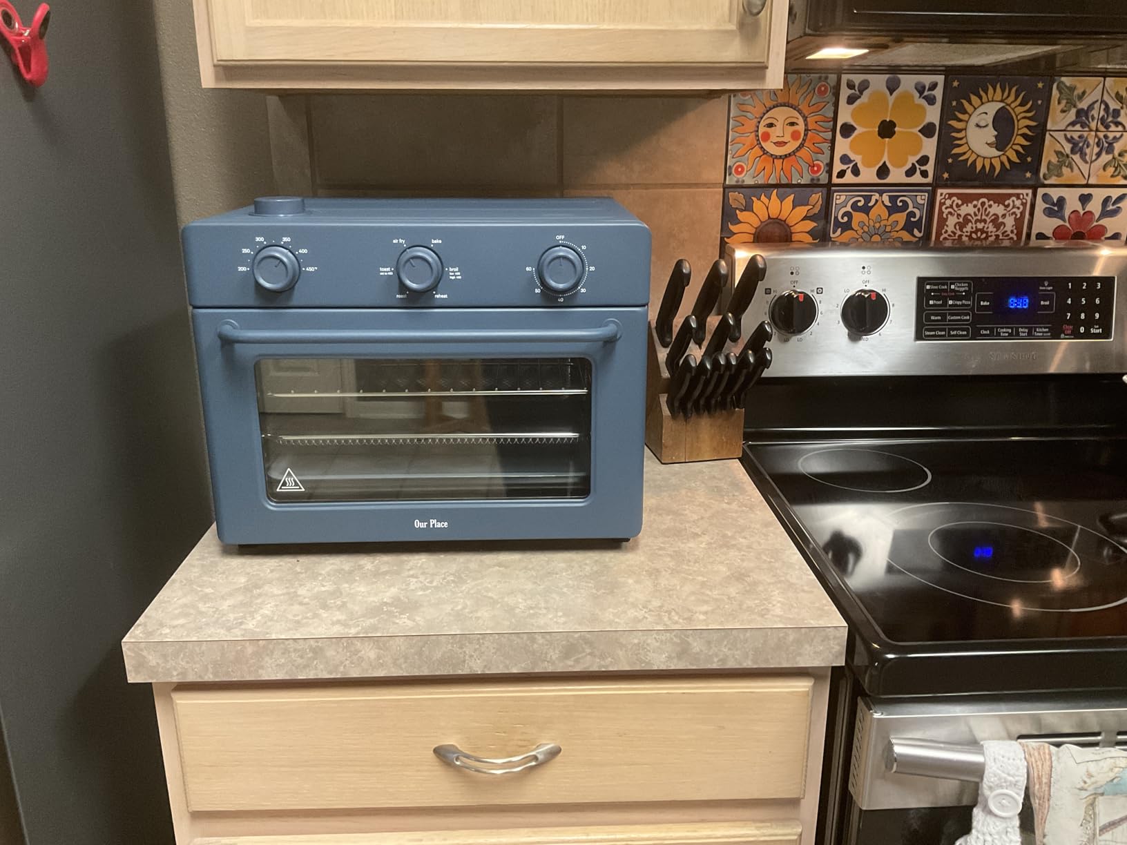 Our Place Wonder Oven | 6-in-1 Stainless Steel Air Fryer Toaster Oven Combo with Basket, Rack, Pan & Tray | Compact 13 QT Countertop Capacity - Toast, Roast, Bake, Reheat, Broil & Steam | Char customer photo 1