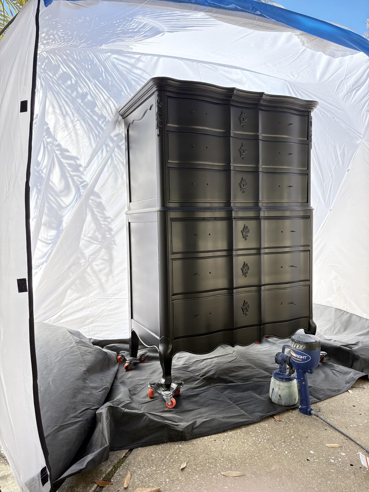 Portable Paint Tent, Large Paint Booth with Built-in Floor, Mesh Screen, Windproof Hooks, and Storage Bag - Ideal for DIY Painting Projects customer photo 1