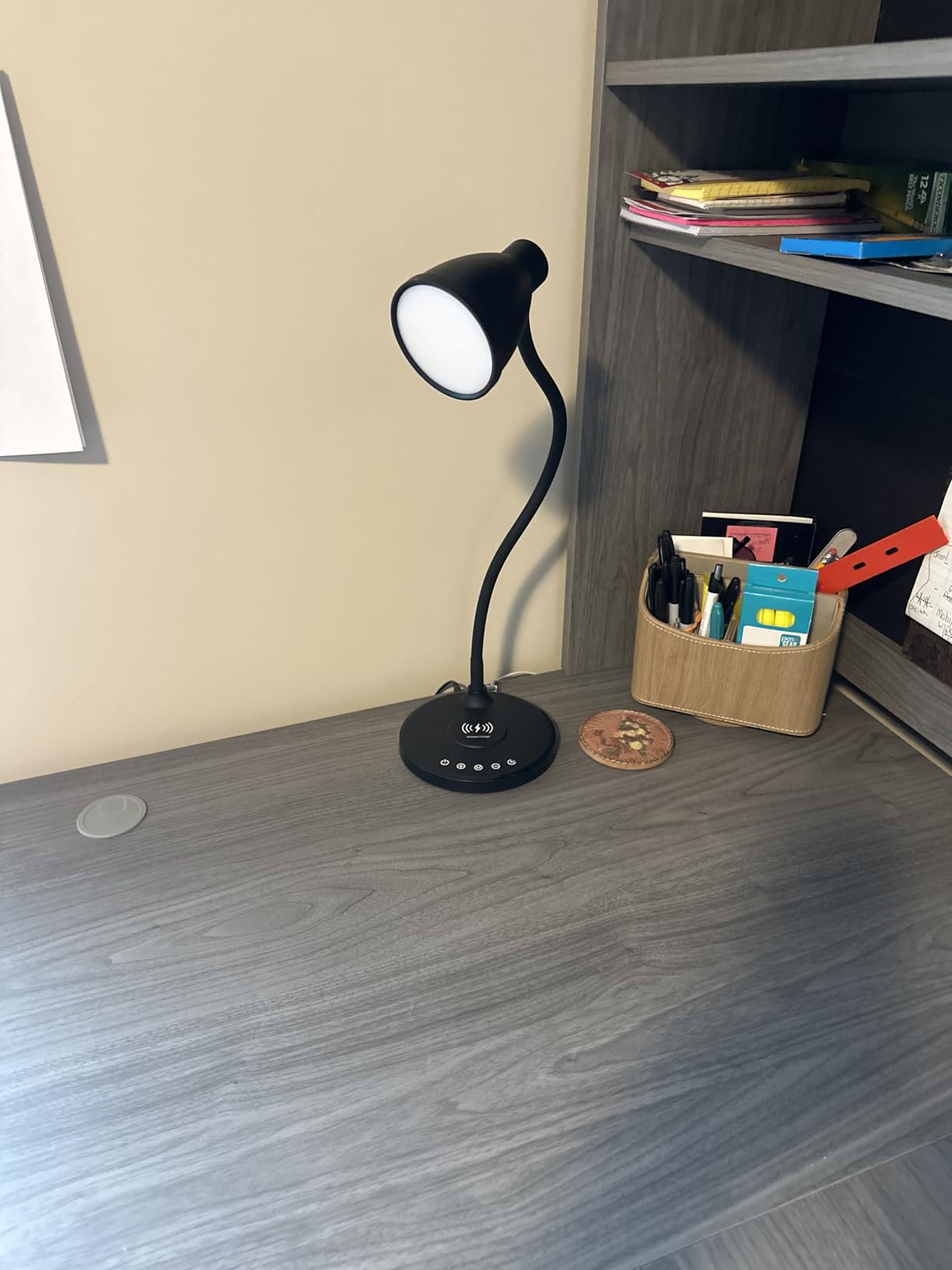 BOHON Desk Lamp for Home Office, LED Desk Light with USB C+A Charging Ports, Wireless Charger, 5 Colors Stepless Dimming Reading Light Timer, Touch Bedside Table Lamp for College Dorm Room Black customer photo 2