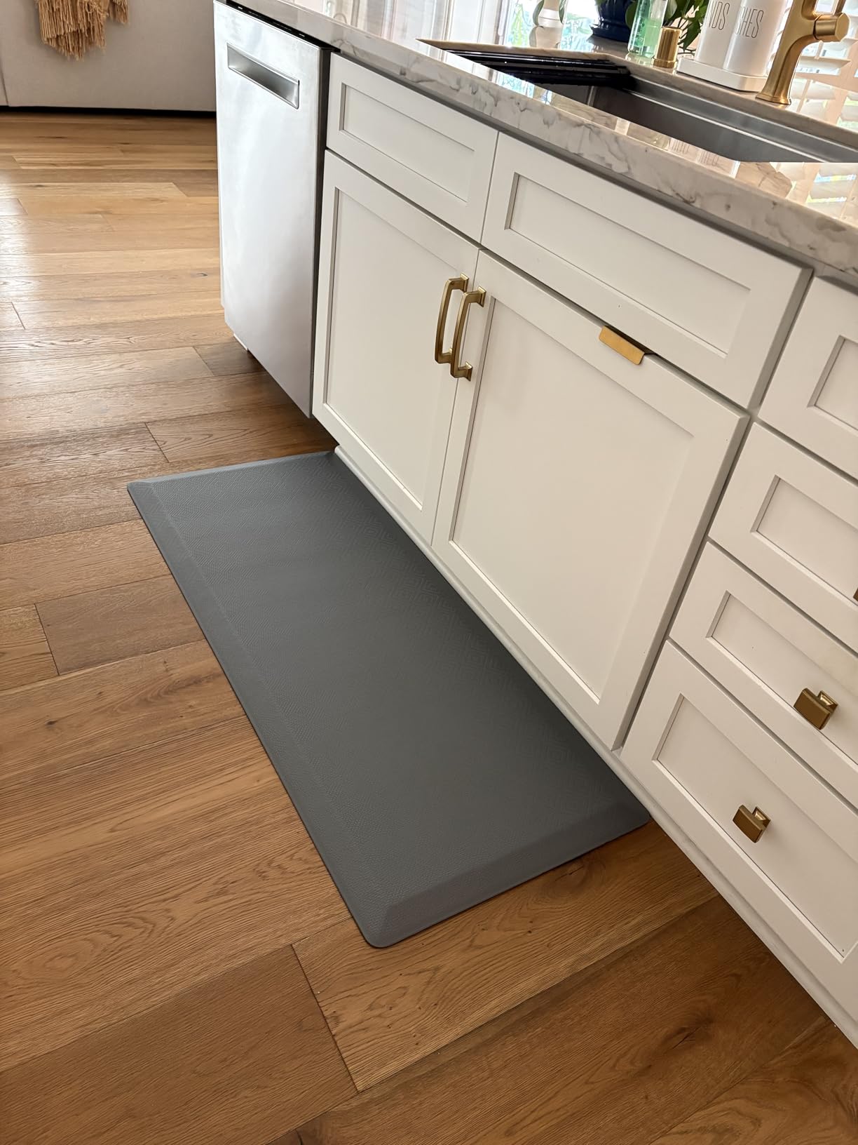 Ophine Kitchen Mats for Floor, 3/4 inch Thick, 20x32 Anti Fatigue Cushioned Mat, Kitchen Rugs, Waterproof, Comfort Ergonomic Standing Mat for Office, Home, Sink, Black Non-Slip Ridged Bottom customer photo 2