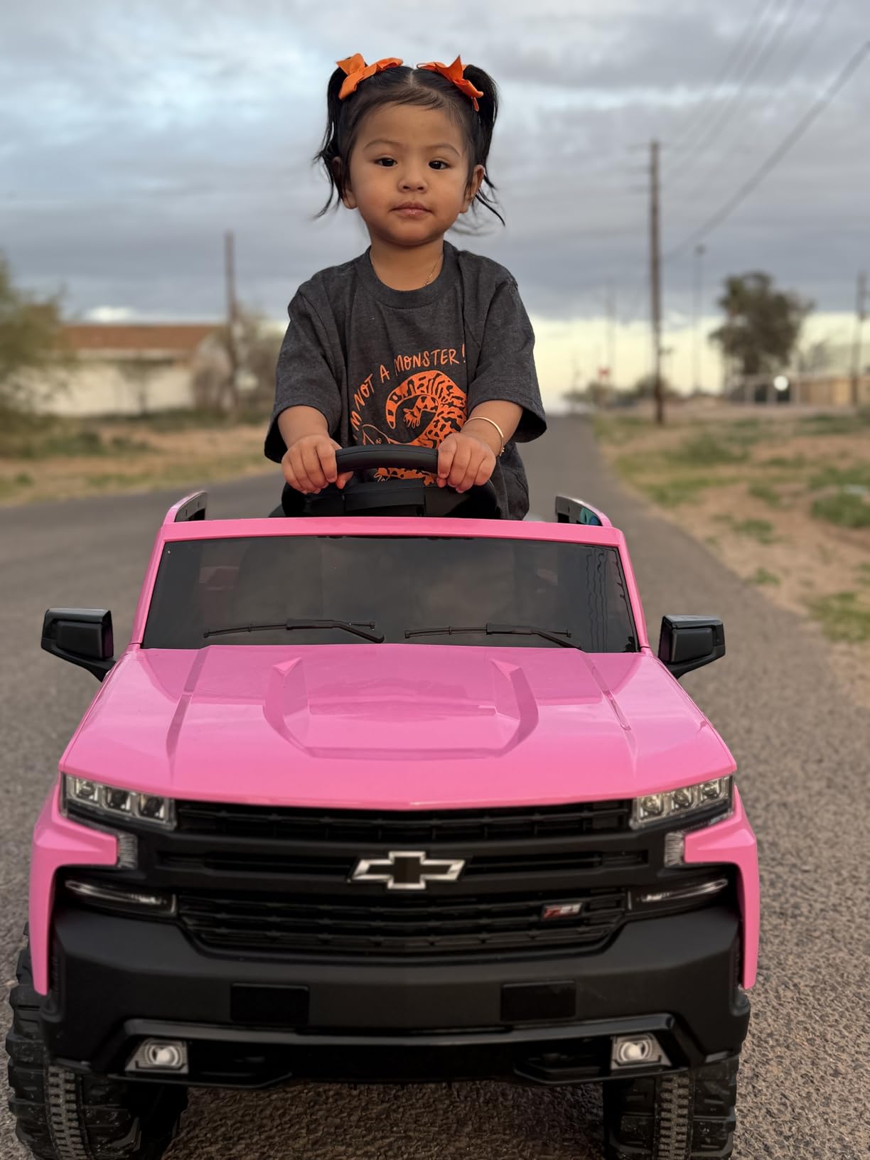 Best Choice Products 12V Licensed Chevrolet Silverado Ride On Truck, Electric Car Toy w/Parent Remote Control, Truck Bed Storage, Bluetooth Speaker, LED Lights, 2.5 MPH Max Speed - Red customer photo 2
