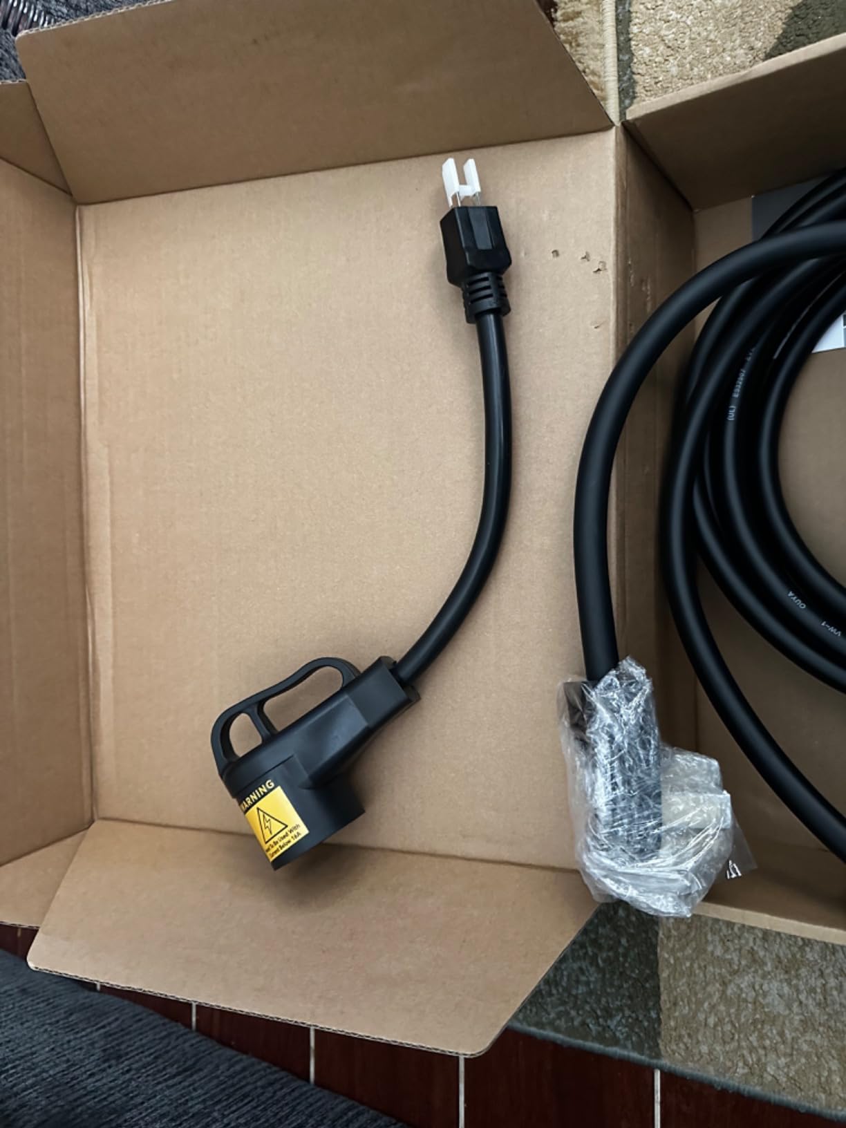 Portable Level 1 and Level 2 EV Charger 240V 32A (7.68kw) with 26ft Charging Cable NEMA 14-50 5-15 for SAE-J1772 Electric Vehicles Charging Station customer photo 1