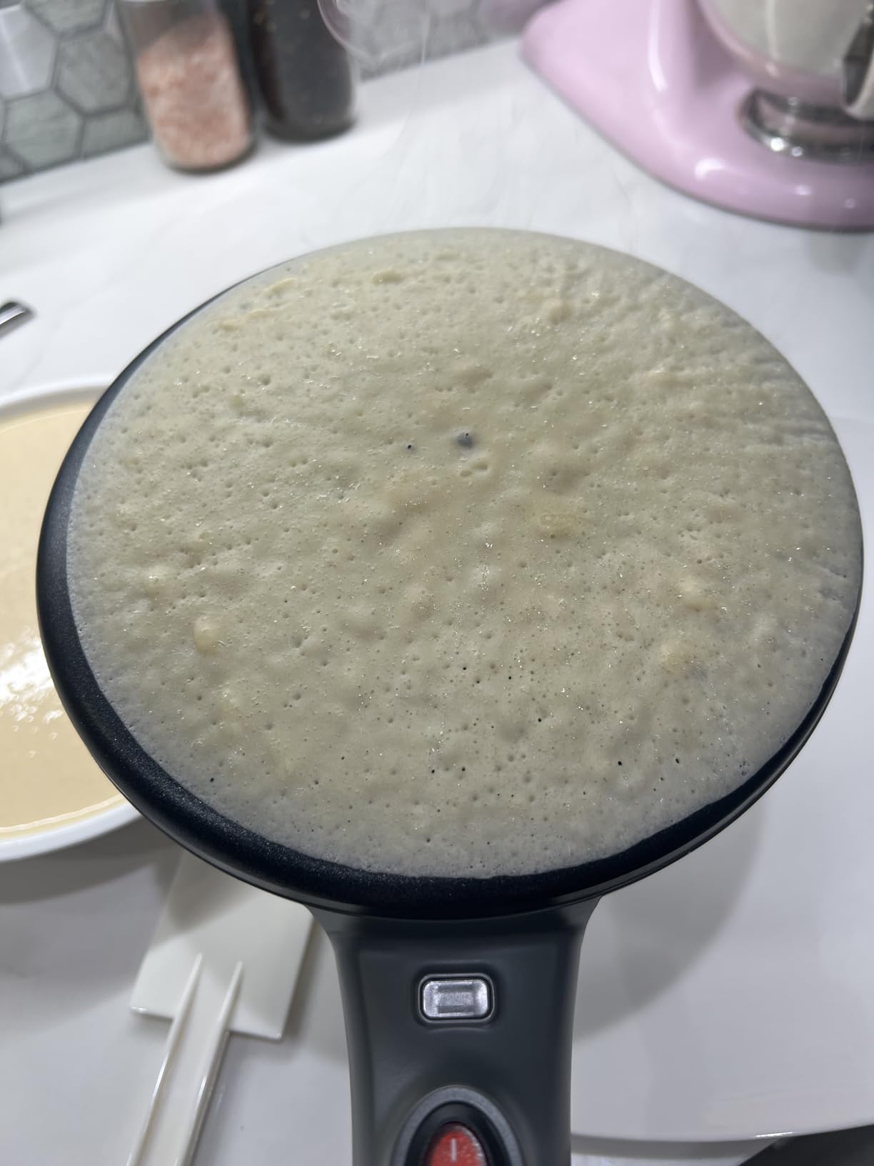 Baker's Friend Crepe Maker Machine with Auto Power Off, Portable Crepe Maker with Non Stick Dipping Plate, Automatic Temperature Control, Graphite customer photo 1