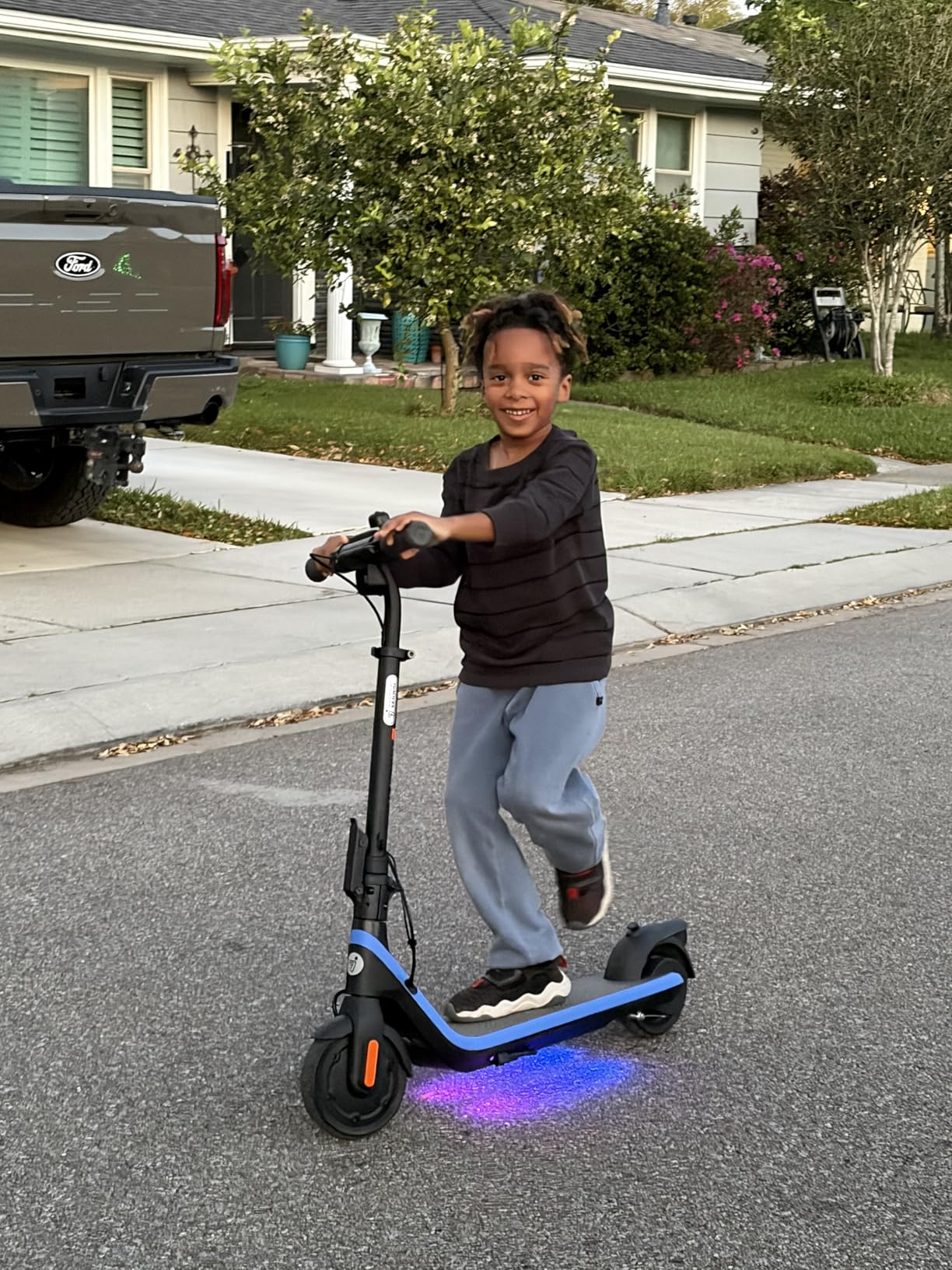 Ninebot eKickScooter - Electric Scooter for Kids 6-14, w/t Adjustable Handlebar Height (Only C2 Pro) for Riders up to 132 lbs, Includes New Cruise Mode, UL-2272 Certified customer photo 1