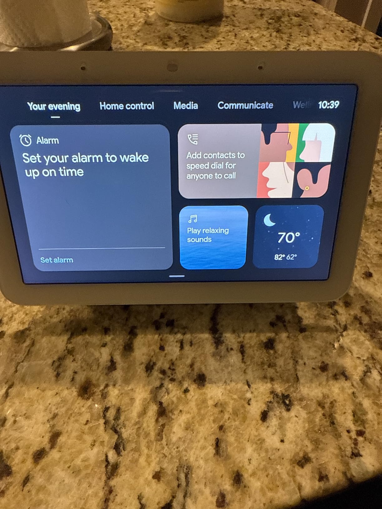 Google Nest Hub 2nd Gen 7 inch Touchscreen HD Display and Speaker with WiFi Streaming Wireless Video and Audio customer photo 2