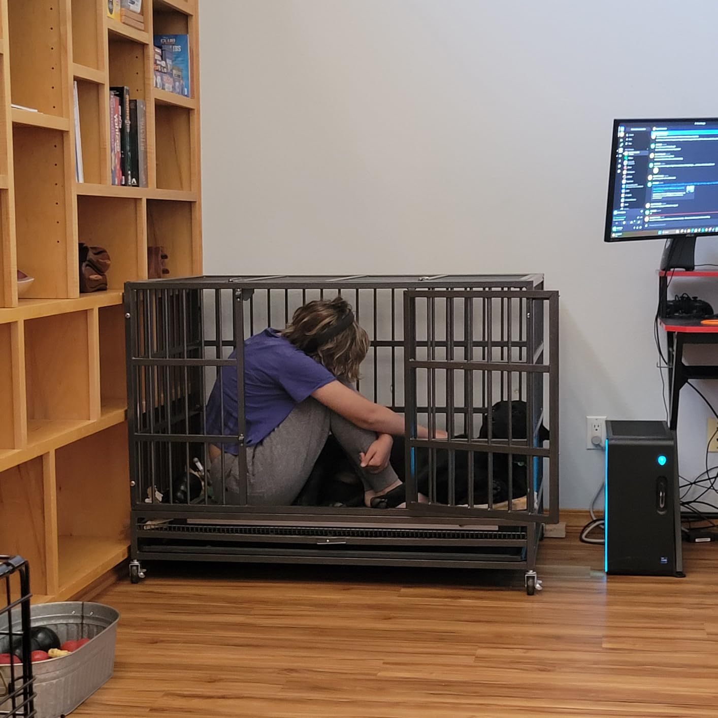 KOKOTANGS 48 Inch Heavy Duty Dog Crate Cage with Wheels, Indestructible and Escape Proof Steel Kennel Indoor for High Anxiety Dogs with Sturdy Locks, Double Door and Tray, Extra Large XL XXL, Black customer photo 2
