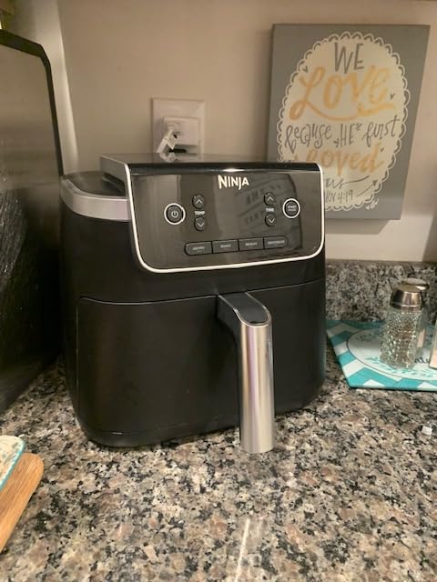 Ninja Air Fryer with Air Crisp, 5 QT Capacity, 4-in-1 Pro Air Fryer (AF141) customer photo 2