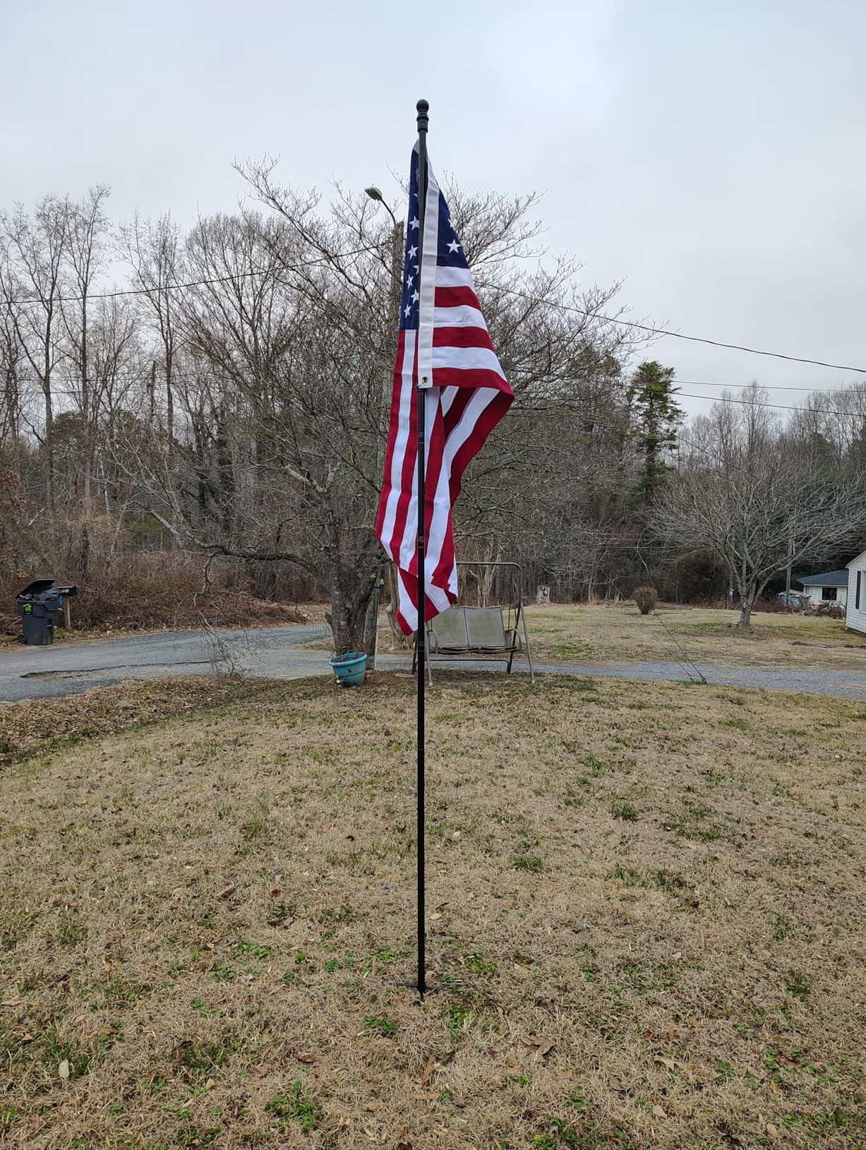 ZMTECH 10 FT Flag Pole in Ground, Heavy Duty Flag Pole Holder for Outside House with 5 Pronges Base, Extra Thick Flag Pole Kit for Yard Outdoor Garden Decor Residential Commerical customer photo 2