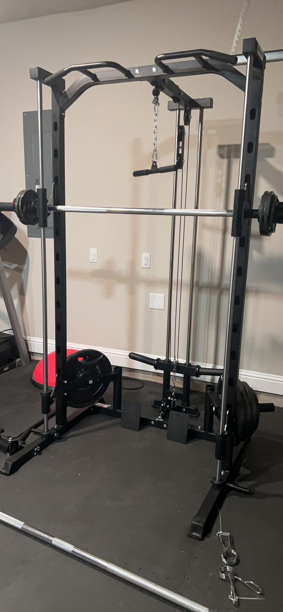 Smith Machine Power Rack with LAT-Pull Down System, Landmine, Barbell Bar, Plate Storage Pegs and More Training Attachment customer photo 2