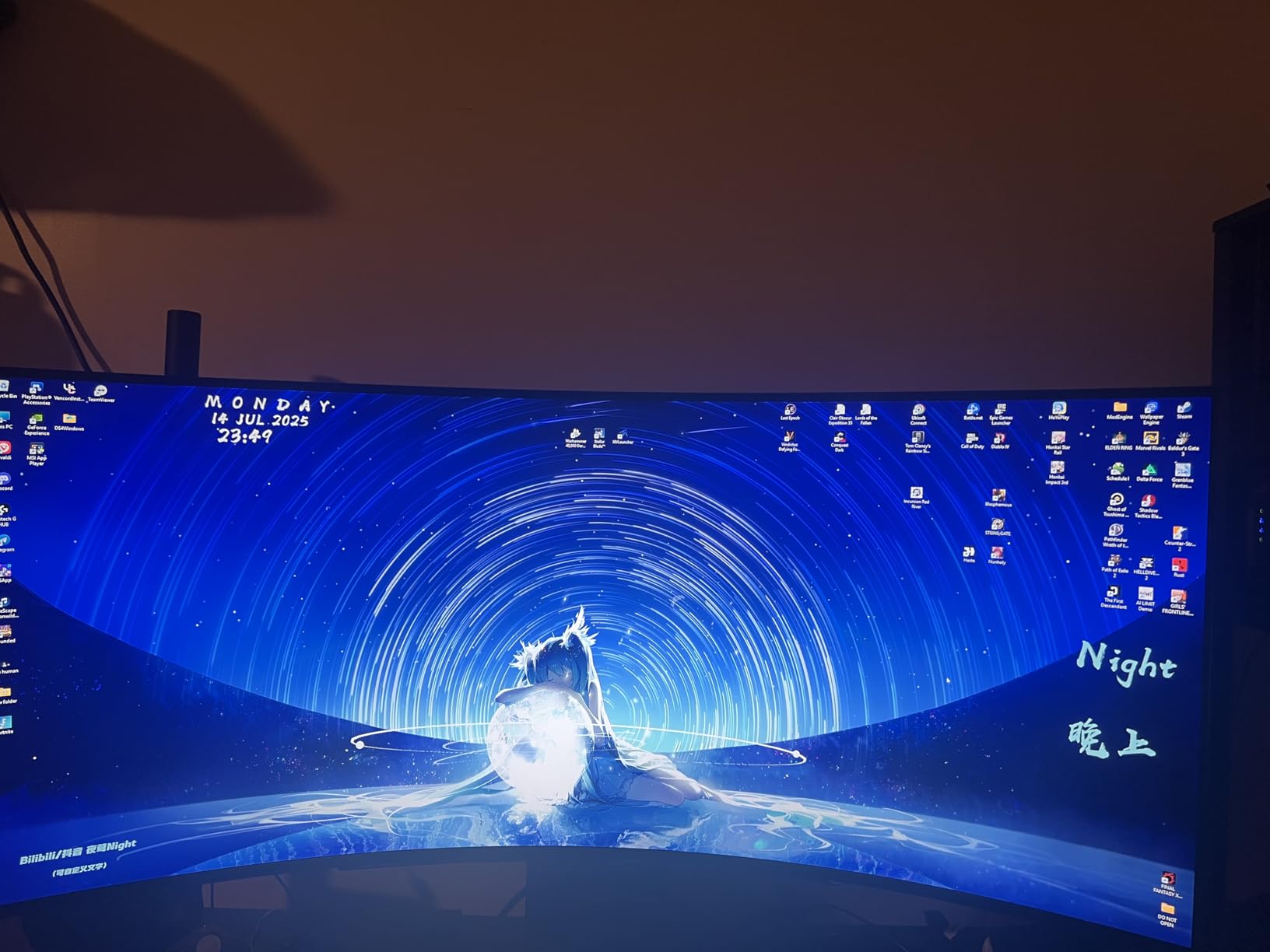 45GS95QE Ultragear OLED Curved Gaming Monitor 45-Inch WQHD 800R 240Hz 0.03ms DisplayHDR True Black 400 AMD FreeSync Premium Pro NVIDIA G-Sync HDMI 2.1 DisplayPort Tilt/Height/Swivel Stand - Black customer photo 1