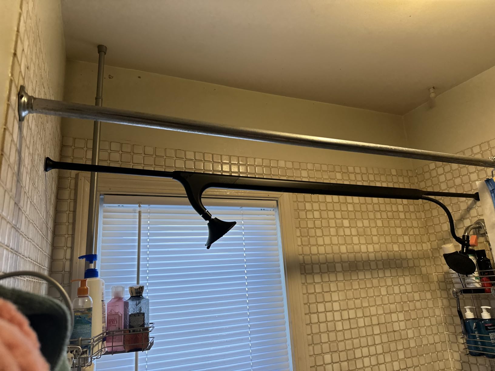 BOONA Original Tandem Shower as Seen on Shark Tank | Dual Shower Head for Couples | Max Water Pressure for Two | Easy Install (Midnight Black, Two Showerheads) customer photo 2