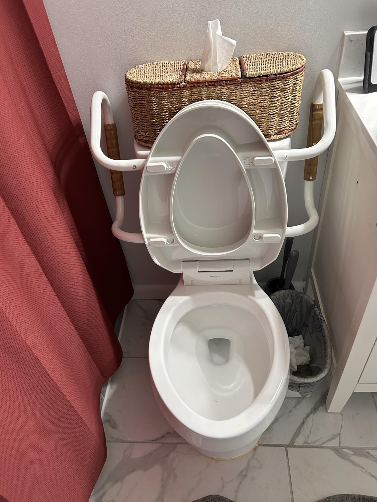 Lunderg Raised Toilet Seat with Handles - Elongated - Easy to Install Toilet Seat Risers for Seniors - Adds 3 Inches & Works like the one you've always used - Elegant design - No Hospital Vibe customer photo 2