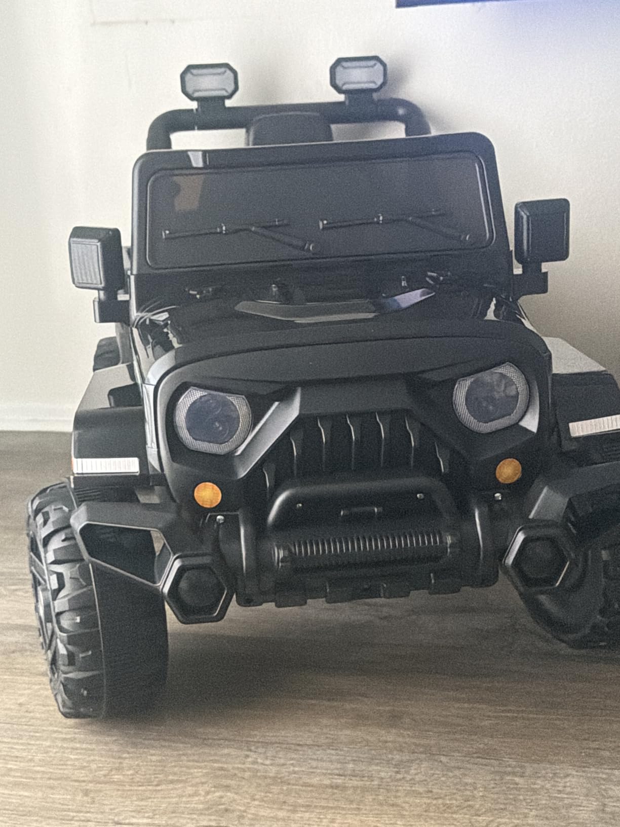 MINIATURE MOTORS 12V Kids Electric Ride on Truck Car Remote Control, Twin 35W Motors 3.5MPH Max Speed, Bluetooth Music Player, 4 Wheels Suspension LED Lights Safety Belt, Gift for Boys & Girls-Black customer photo 1