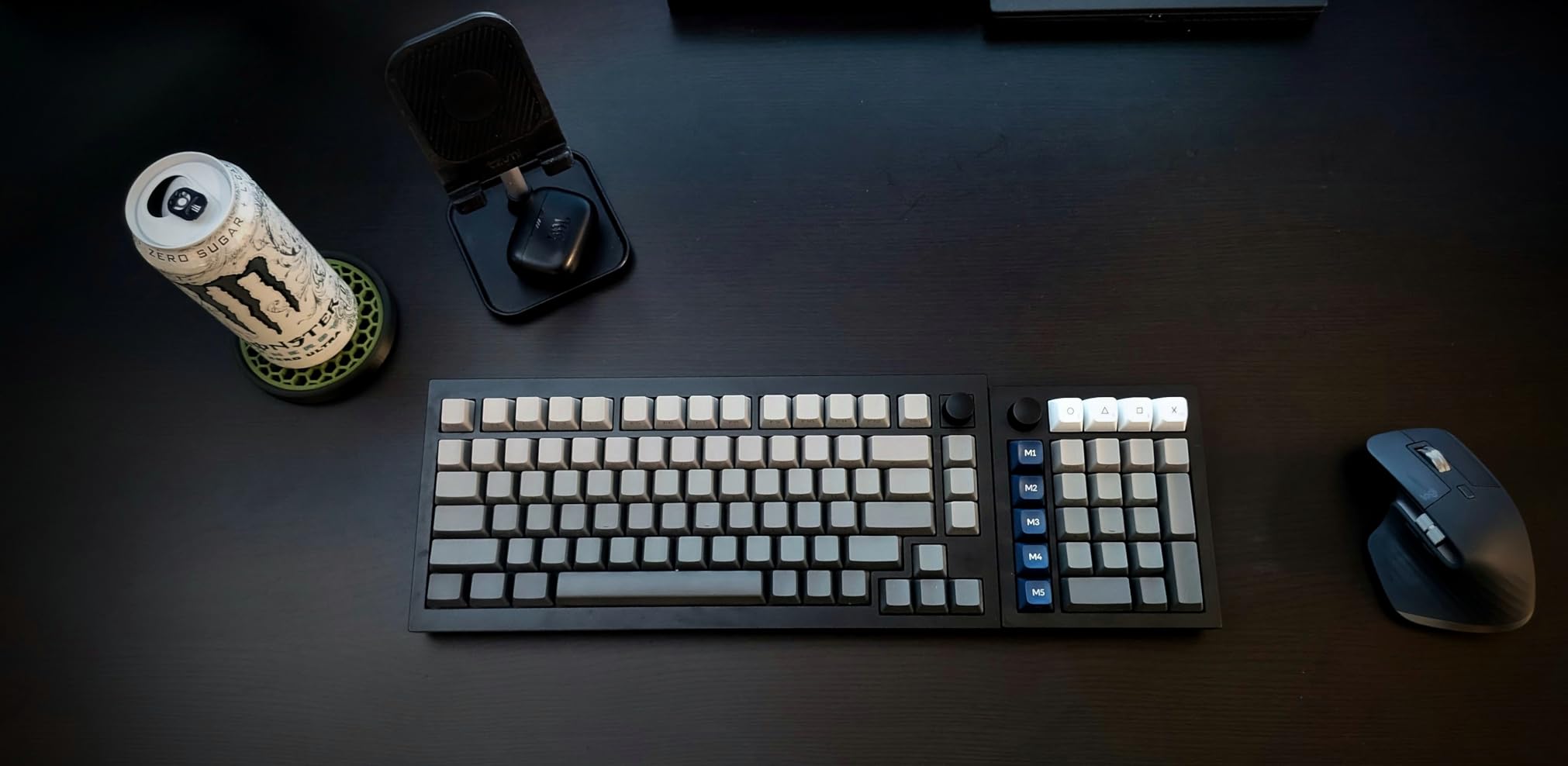 Keychron Q0 Max Wireless Custom Mechanical Numpad, 2.4 GHz/Bluetooth 5.1/Wired QMK Number Pad, RGB Hot-Swappable with Gateron Banana Switch for Laptop Mac Windows Linux - Black customer photo 1