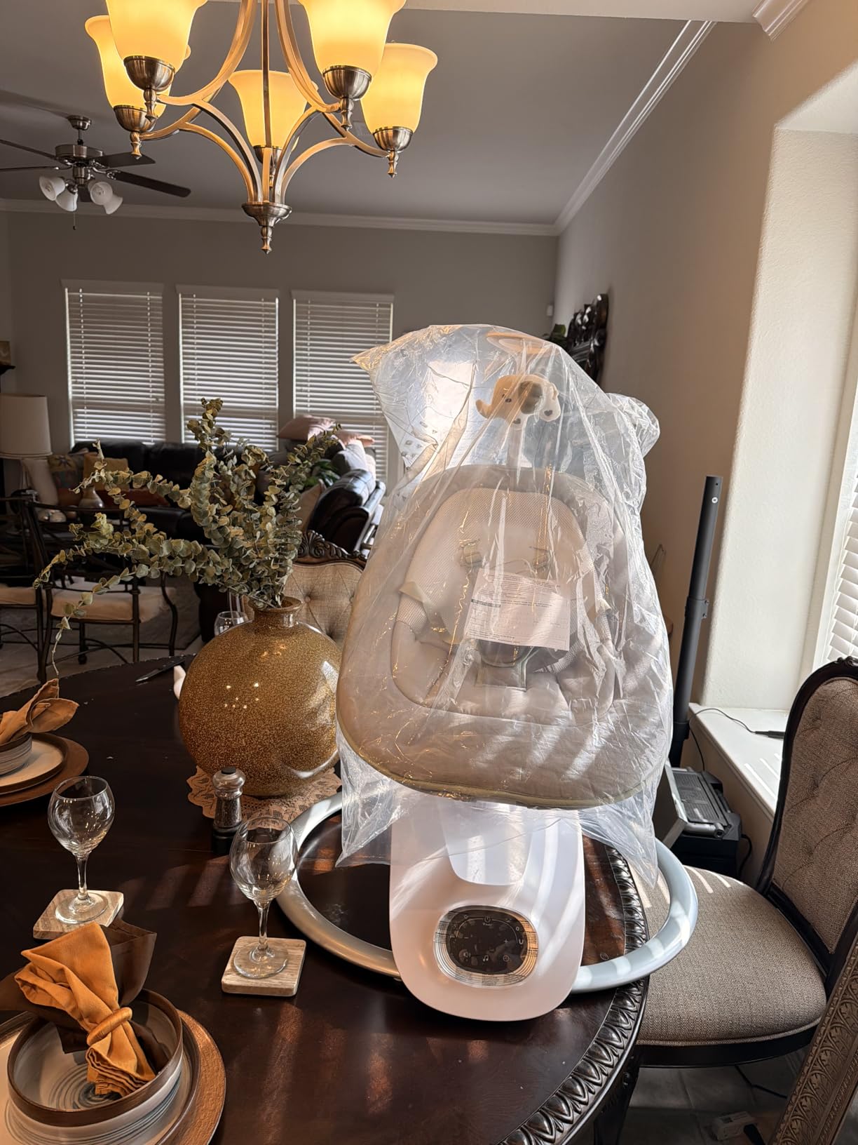 Momcozy CocoSway Electric Baby Swing, 180° Rotating Seat customer photo 1