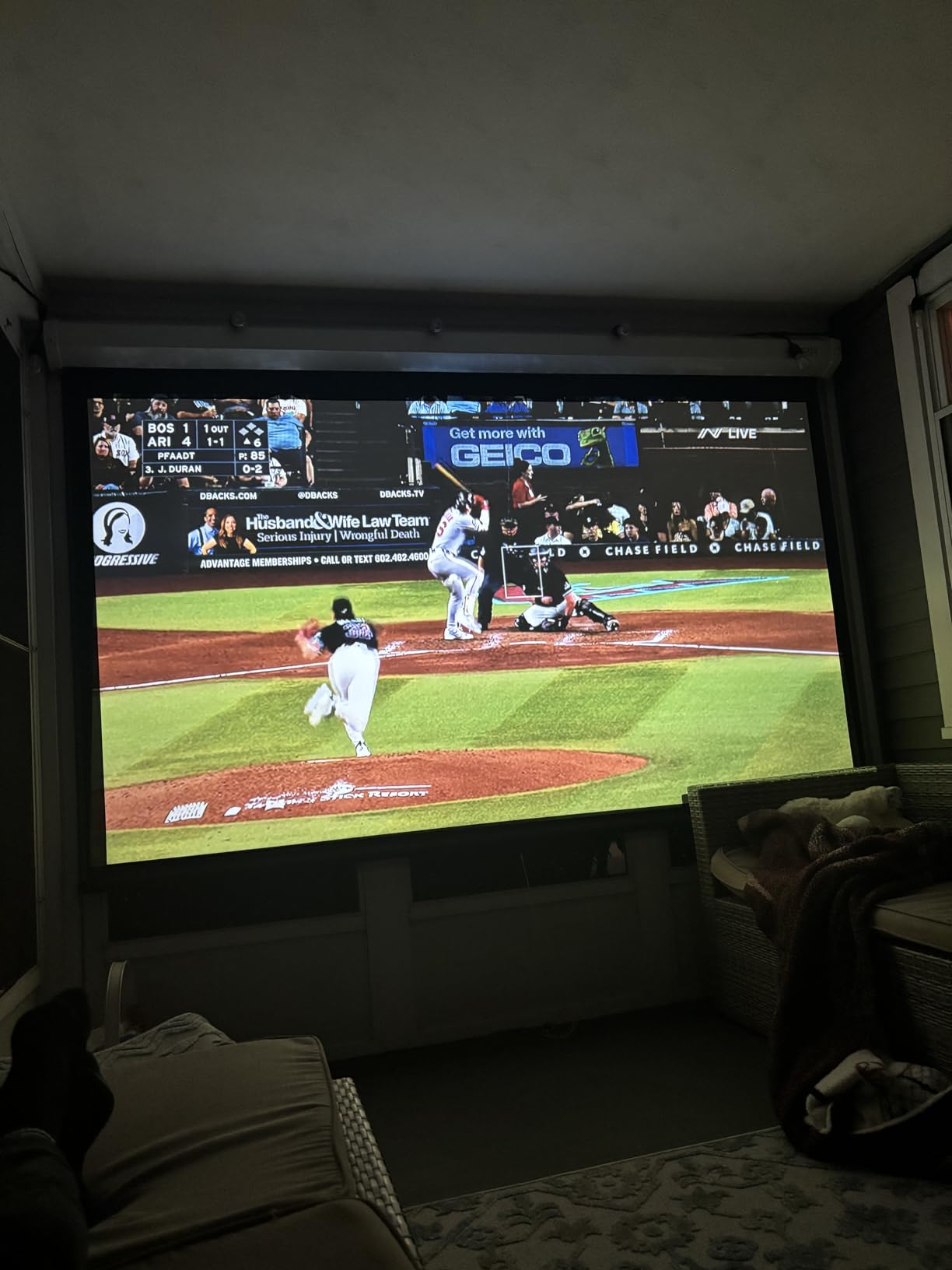 Projector with 5G WiFi and Bluetooth, Native 1080P Projector with Screen, Full HD 18000LM Movie Projector, 100 Display Home Theater customer photo 2
