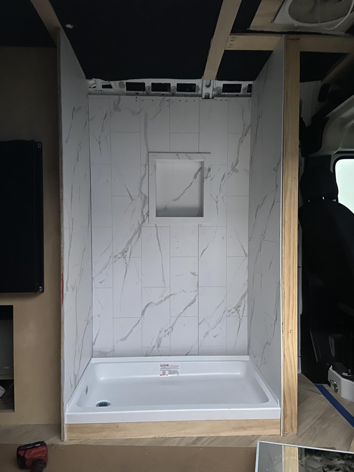 Palisade 17.5 in x 15.5 in Vinyl Waterproof Shower Niche Insert in Carrara Marble/Urban Glacier customer photo 1