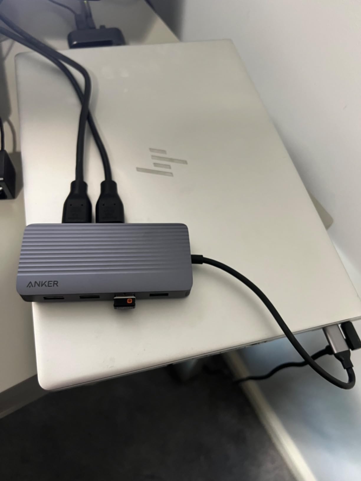 Anker 7-in-1 USB-C Hub, Dual Monitor USB C Docking Station, Dual HDMI Display, 85W Max Output, 10Gbps Data Transfers for Dell XPS, ThinkPad T14 Gen2 and More customer photo 2