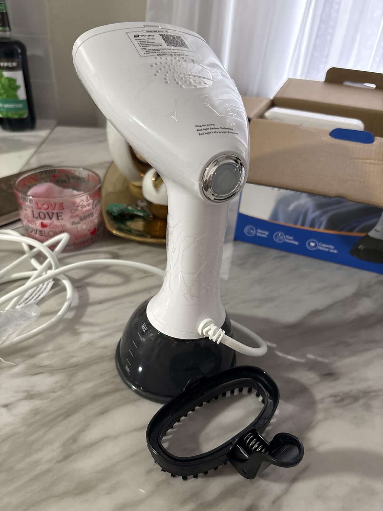 Steamer for Clothes 1350W, Clothes Steamer for Home, Office, Travel, Upgraded 400ML Large Capacity Water Tank, Wrinkle Remover customer photo 2