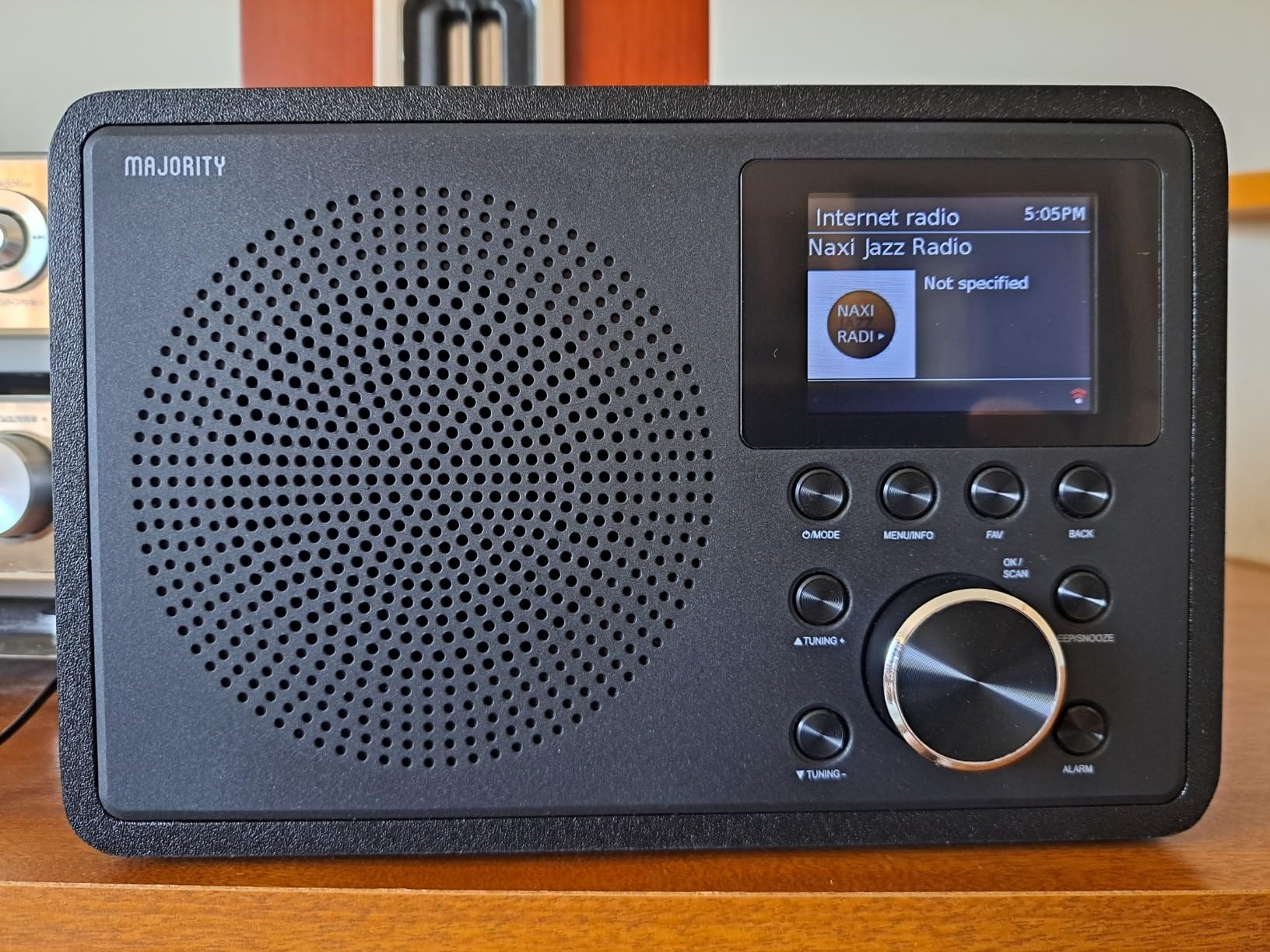 Internet Radio for Home with WiFi and FM | DSP Speaker Perfect for Bedroom, Kitchen, and Living Room Use | FM, Spotify Connect, Multi-Alarm, Frontier Oktiv App Control | Majority Touro customer photo 1